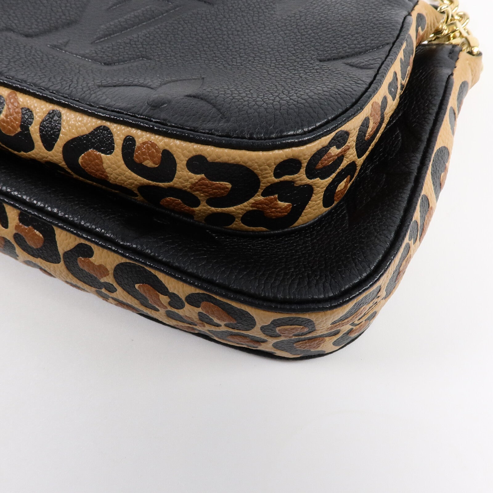 LOUIS VUITTON Monogram Empreinte Wild At Heart Multi Pochette Accessories肩背袋