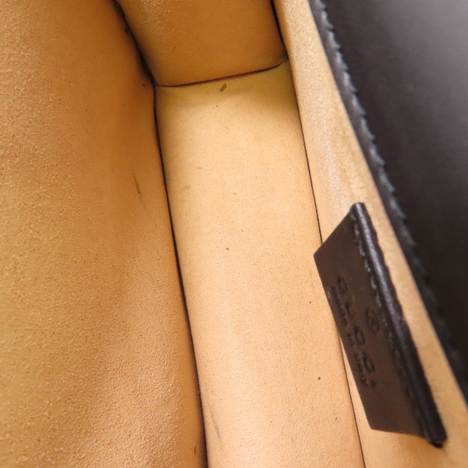 GUCCI 天鵝絨Dionysus GG銀扣鏈帶肩背袋