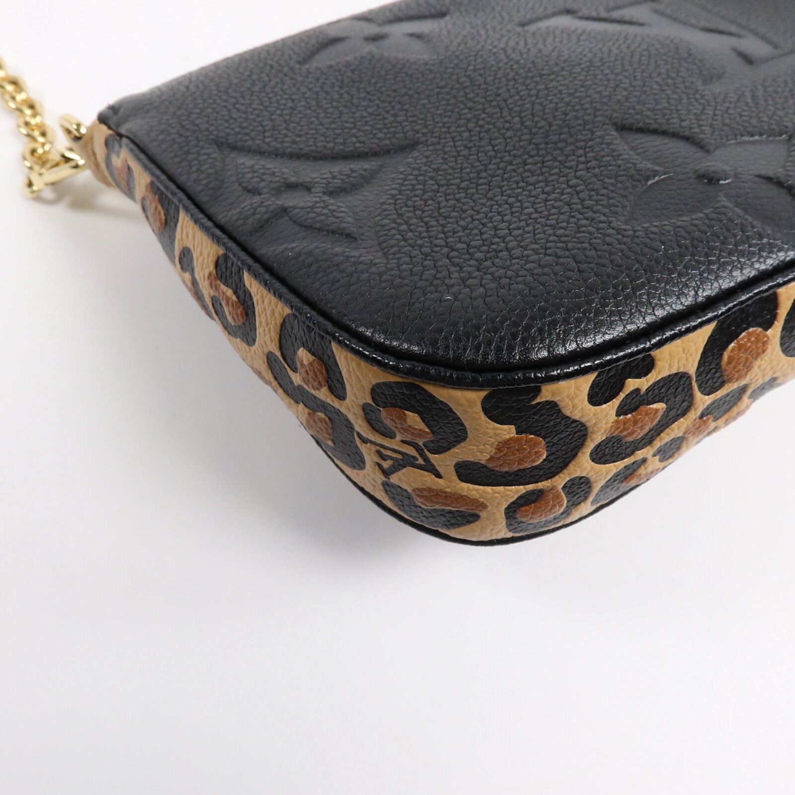 LOUIS VUITTON Monogram Empreinte Wild At Heart Multi Pochette Accessories肩背袋