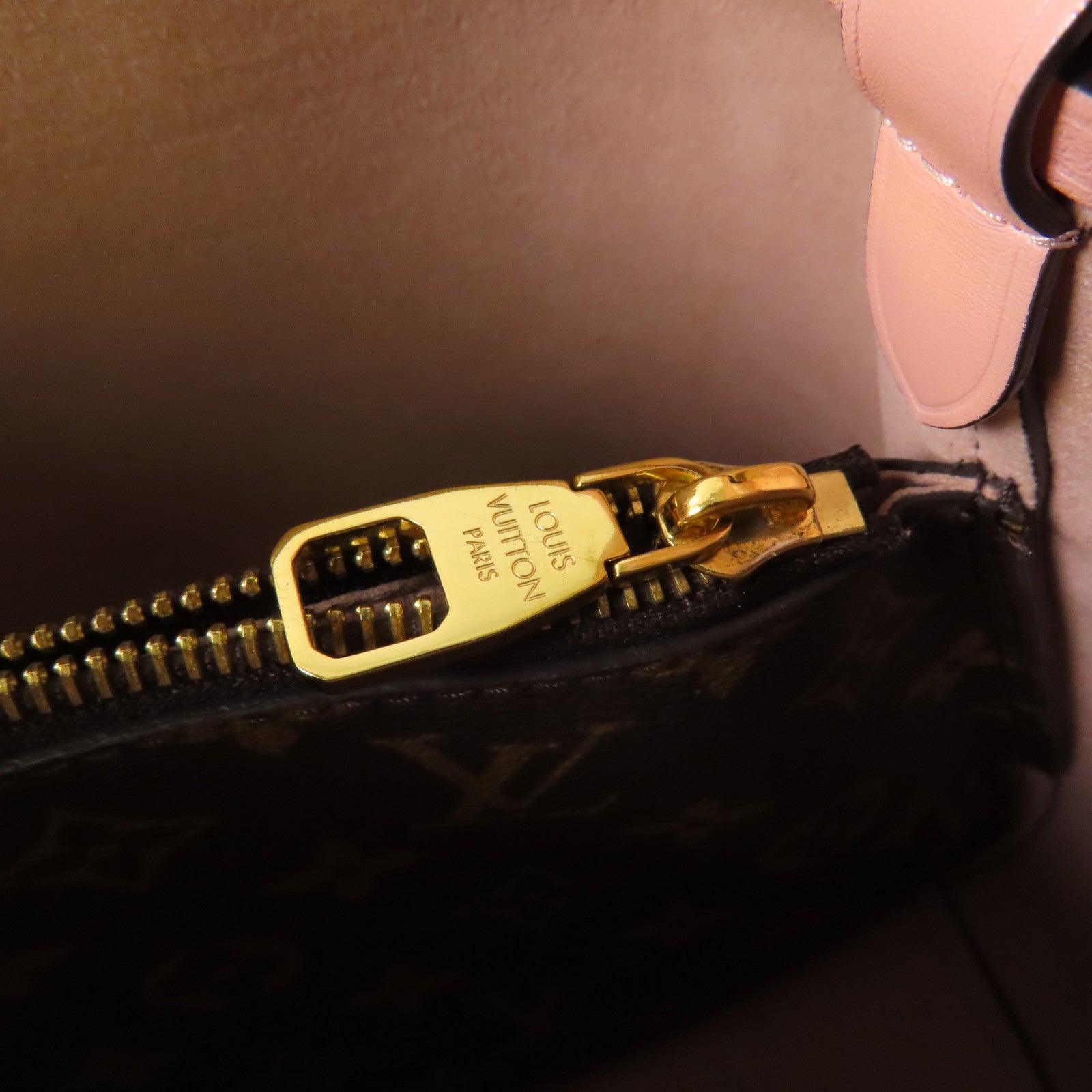 LOUIS VUITTON Monogram Neo Noe金扣手挽肩背兩用袋棕色/粉紅色