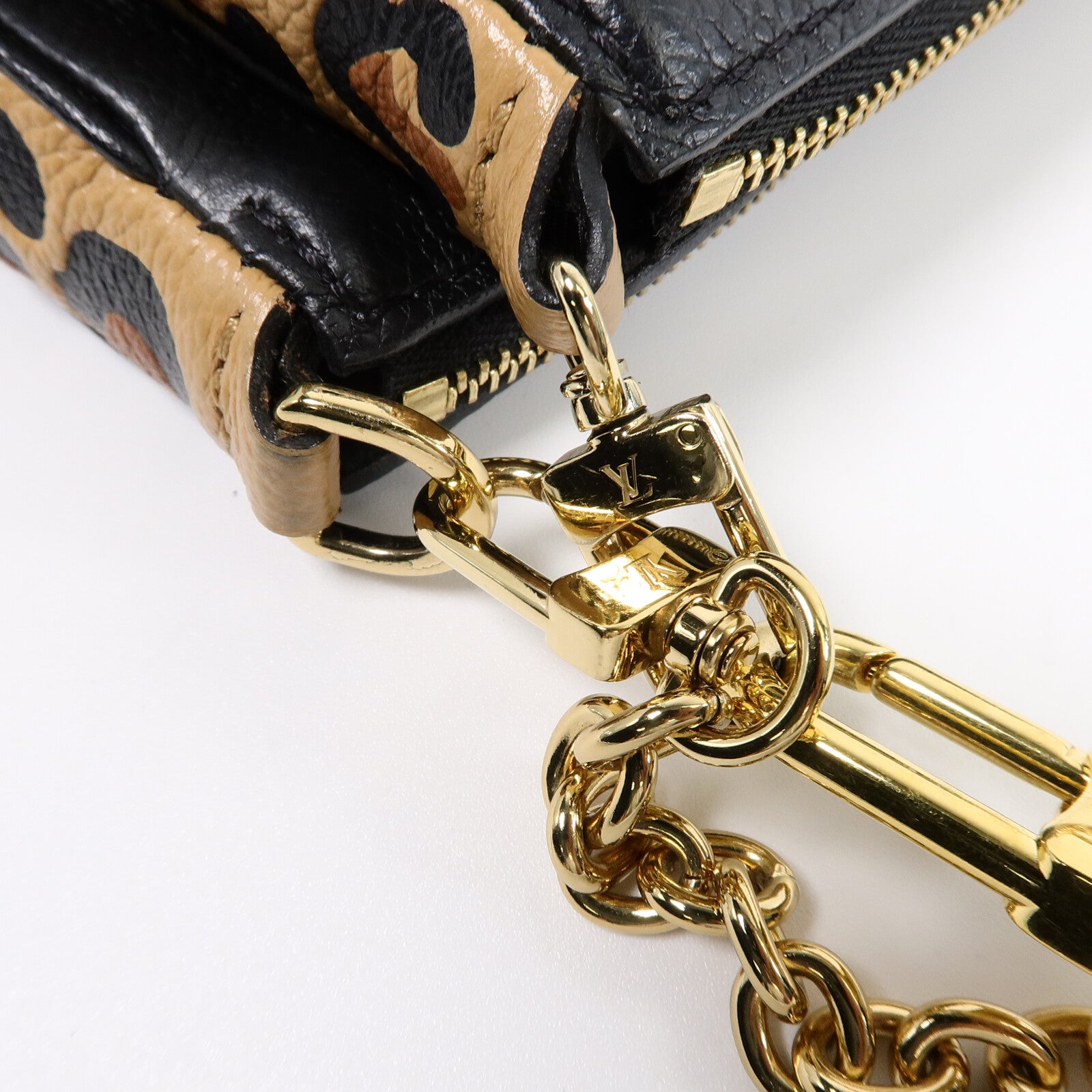 LOUIS VUITTON Monogram Empreinte Wild At Heart Multi Pochette Accessories肩背袋