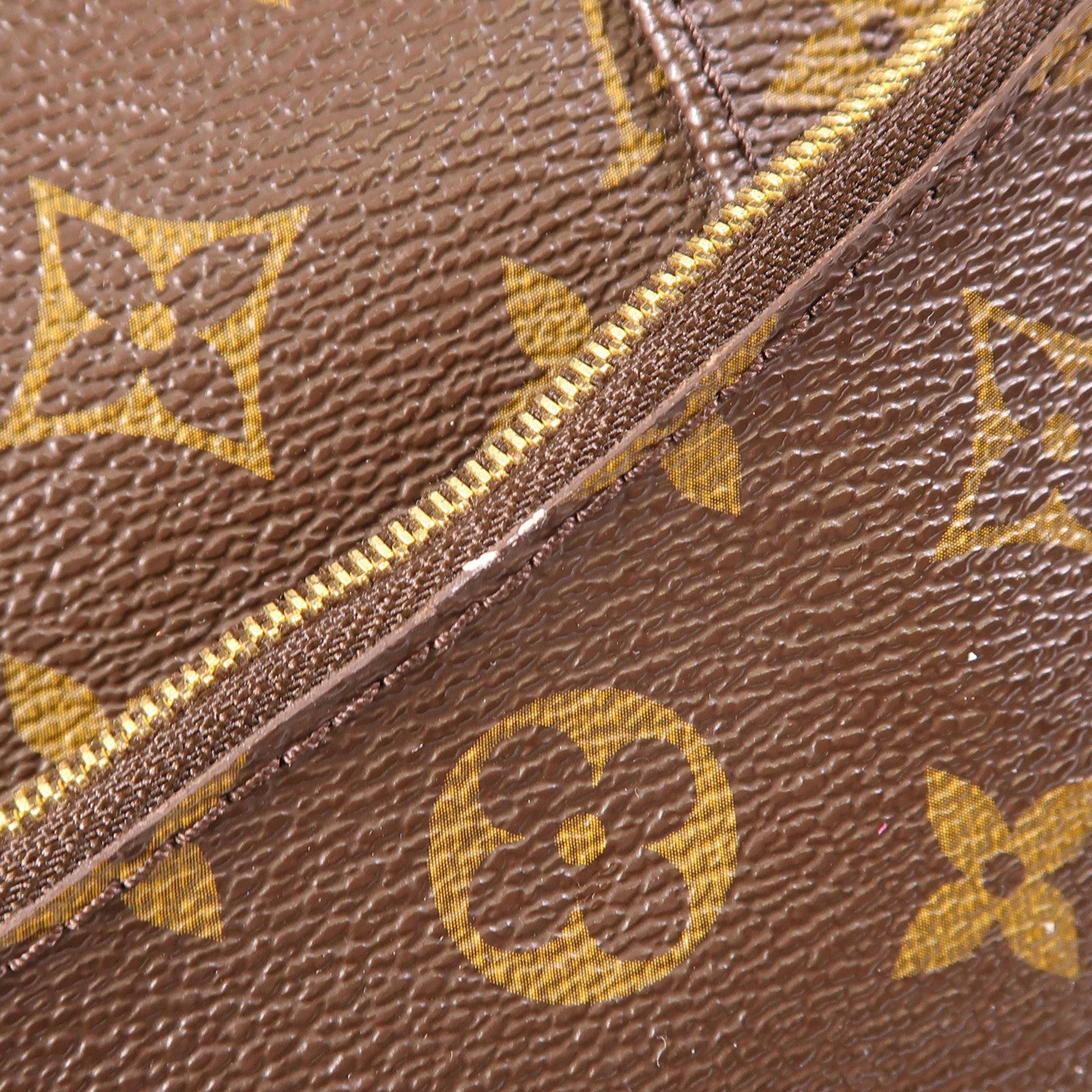 LOUIS VUITTON LV GHW Menilmontant MM Shoulder Bag M40473 Monogram Brown