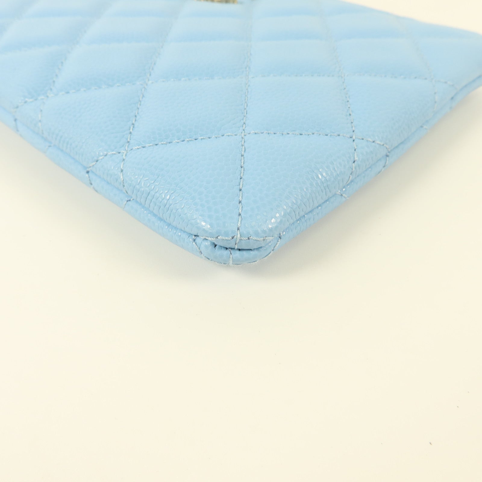 CHANEL 牛皮皮革Pouch小袋