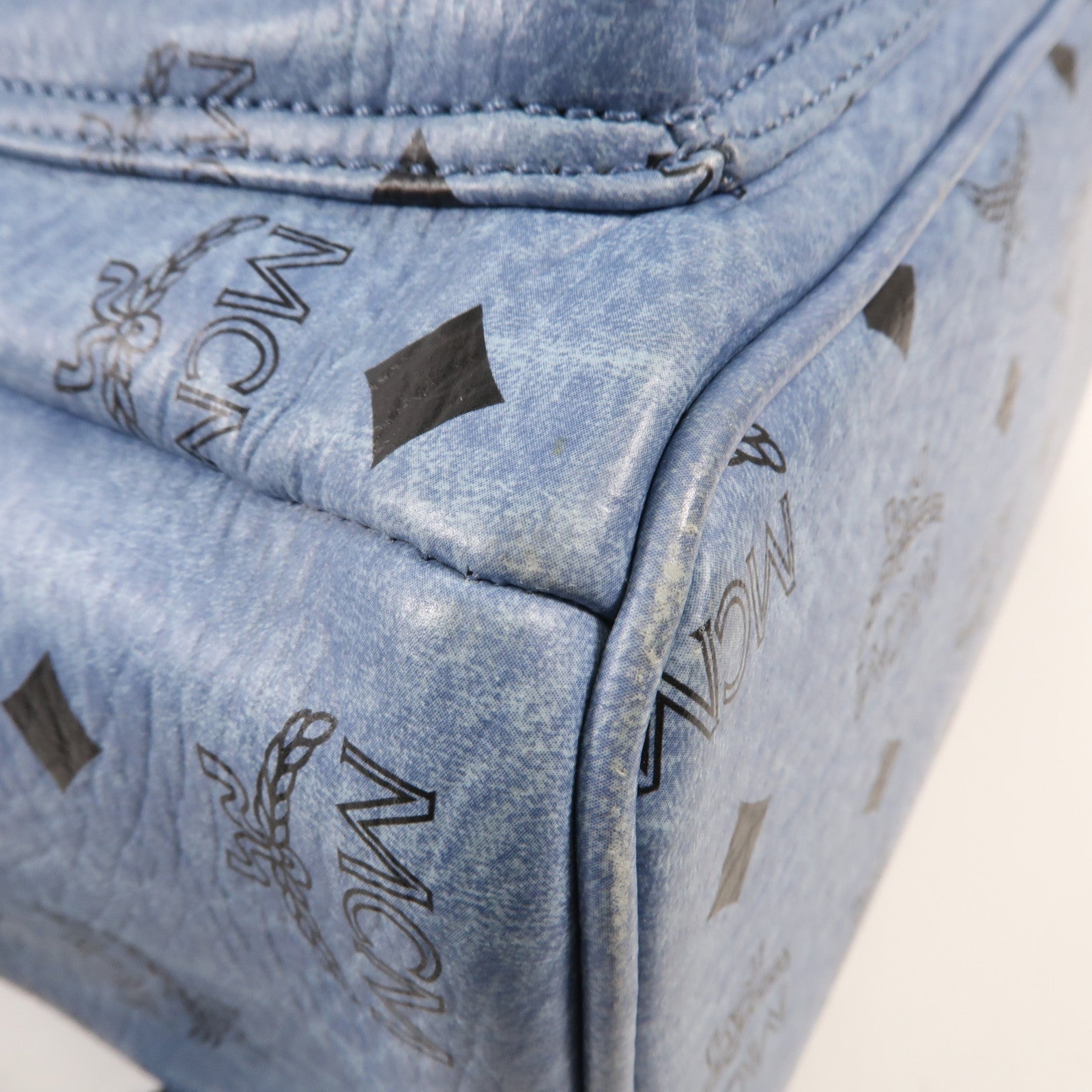 MCM 塗層帆布Backpack銀扣背包