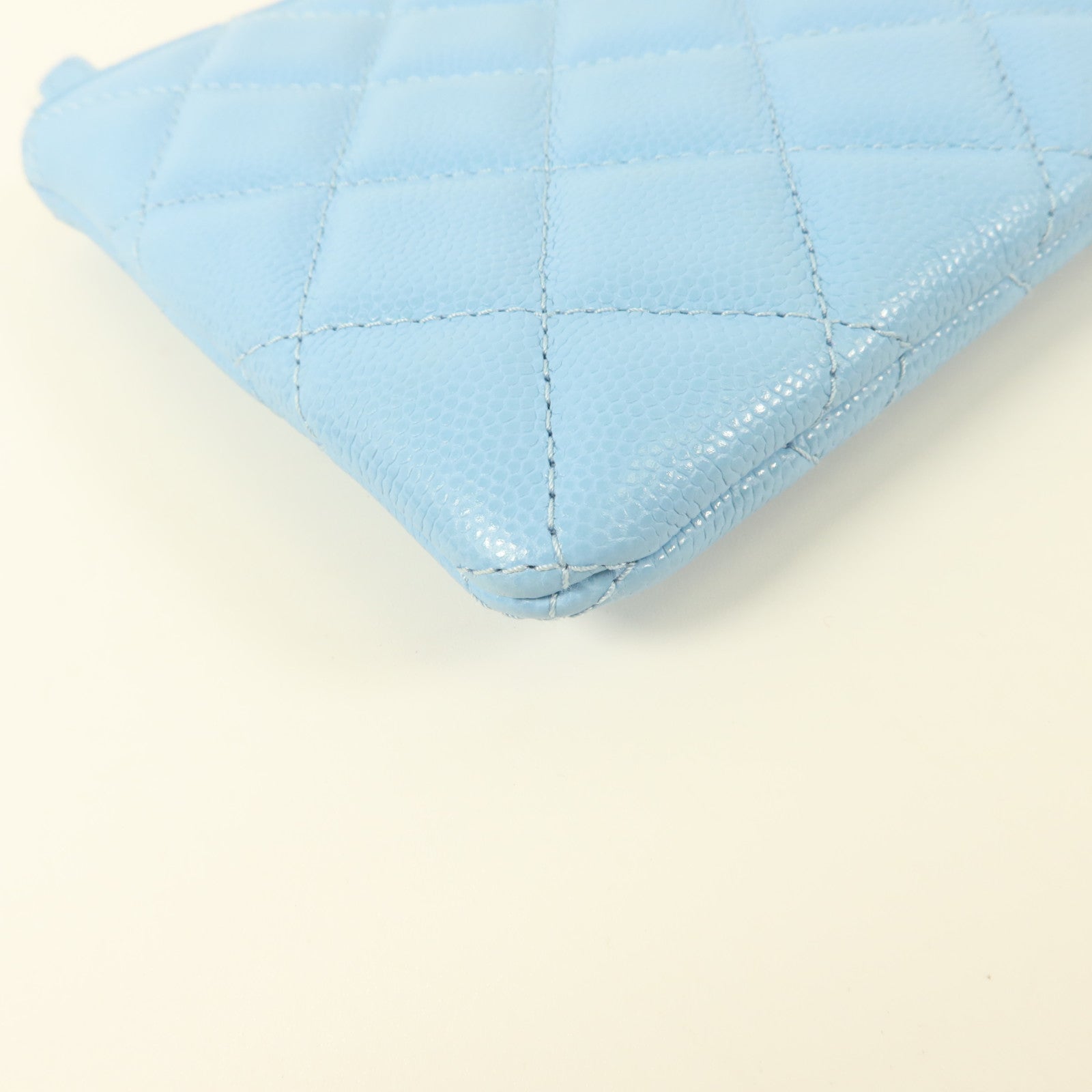 CHANEL 牛皮皮革Pouch小袋