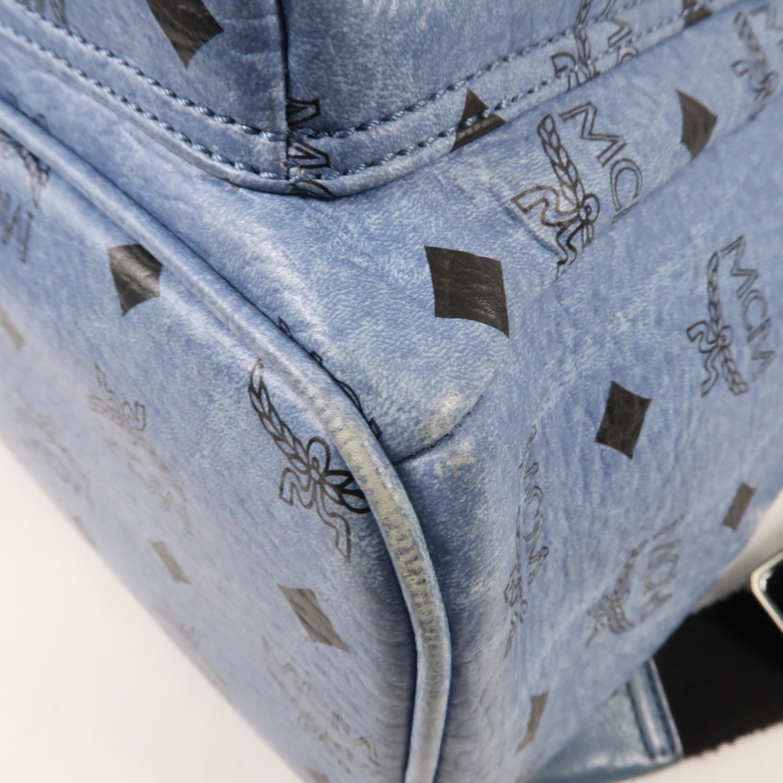 MCM 塗層帆布Backpack銀扣背包