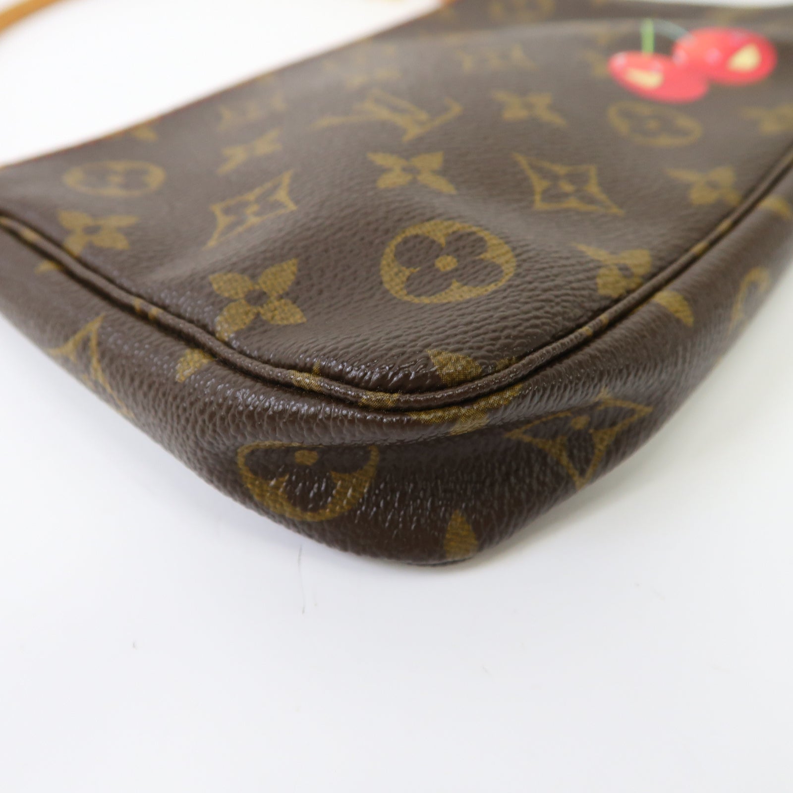 LOUIS VUITTON LOUIS VUITTON Monogram Pochette Accessories金扣手挽袋啡色
