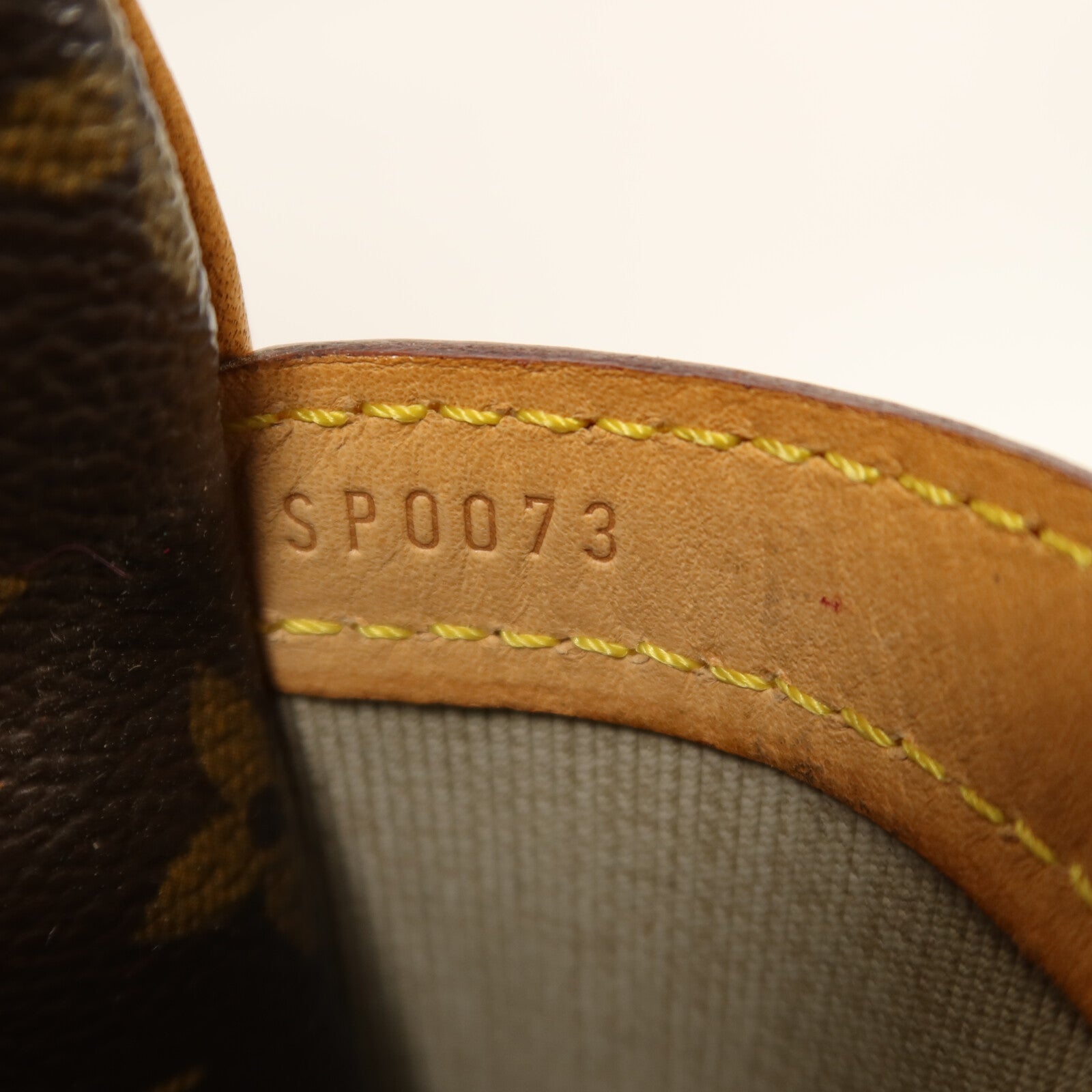 LOUIS VUITTON Monogram Reporter PM金扣肩背袋