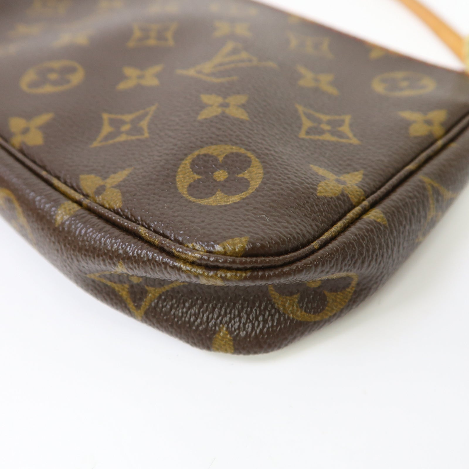 LOUIS VUITTON LOUIS VUITTON Monogram Pochette Accessories金扣手挽袋啡色