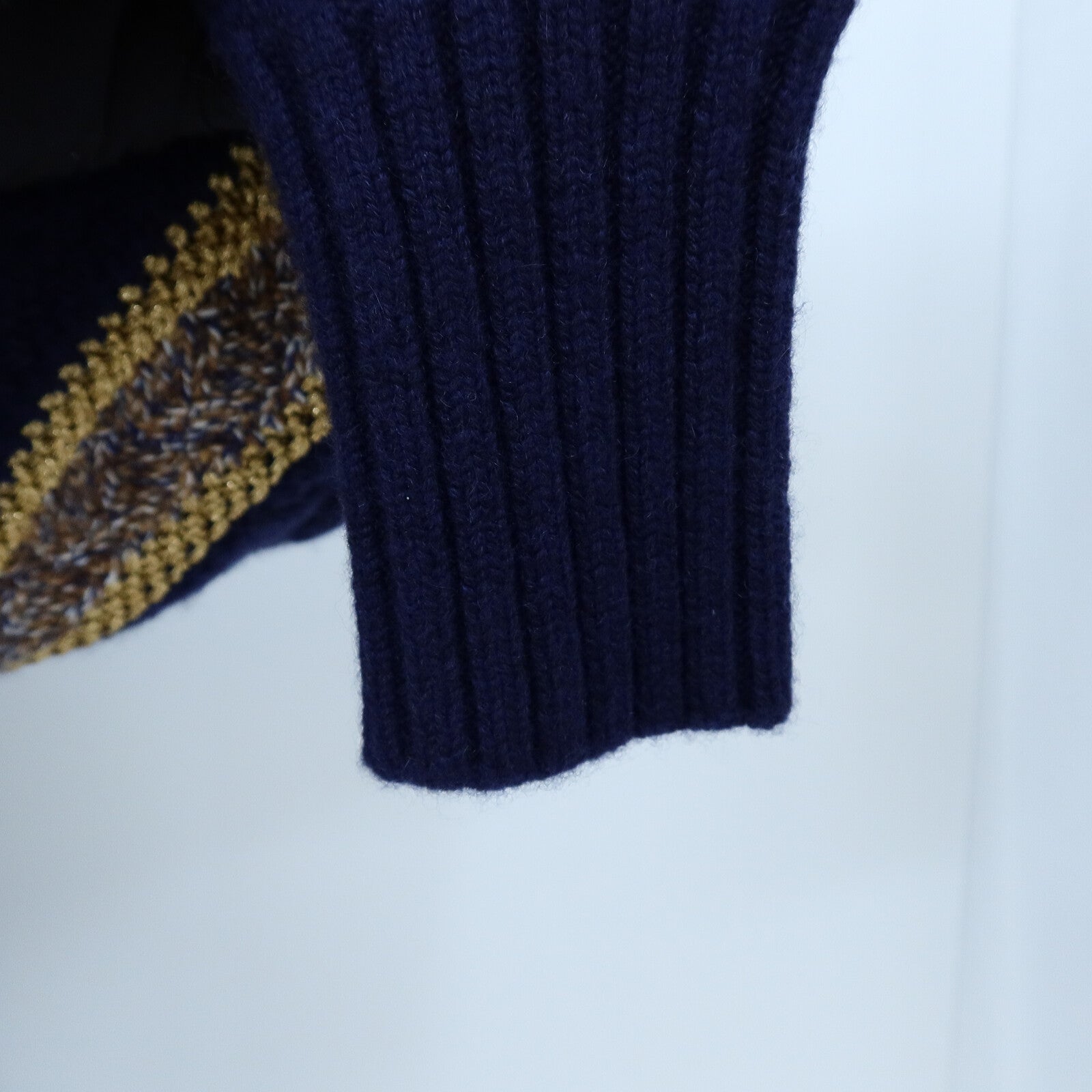 CHANEL Cashmere/Viscose Metiers d'Art Coco Mark Knit Pullover針織