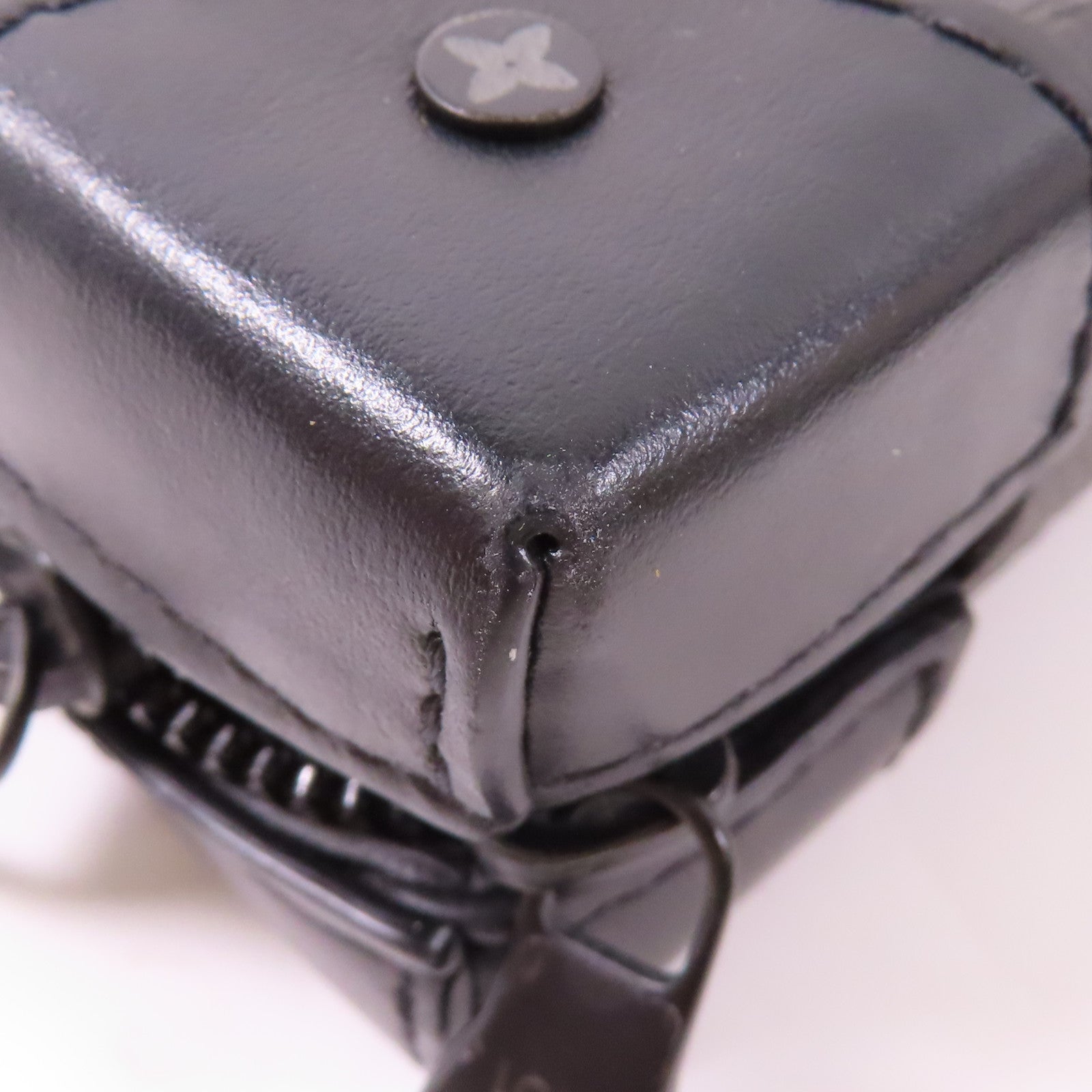 LOUIS VUITTON LV Soft Trunk Wallet Shoulder Bag M69838 Monogram Eclipse Black