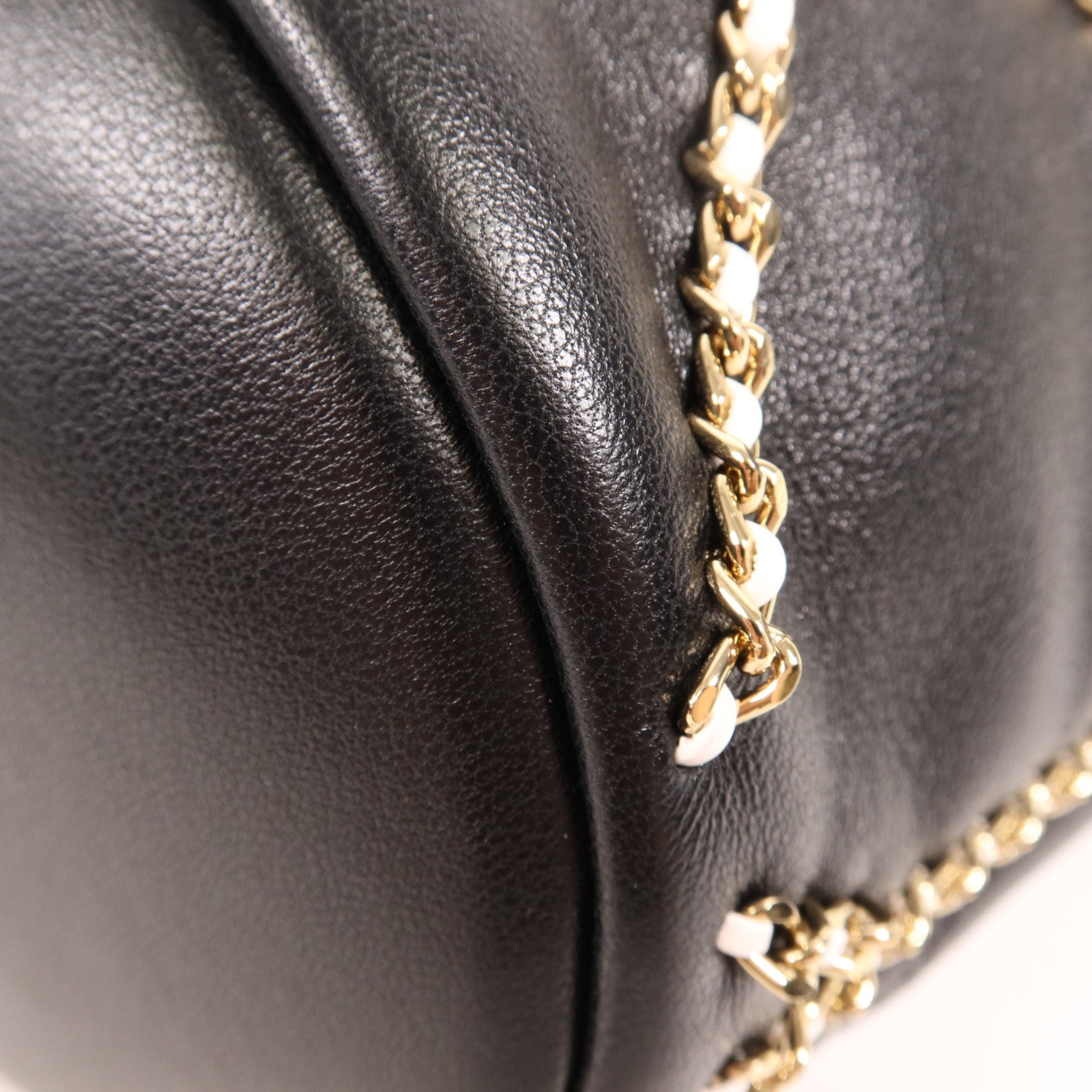 CHANEL 牛皮皮革Chain Shoulder Bag金扣鏈帶肩背袋