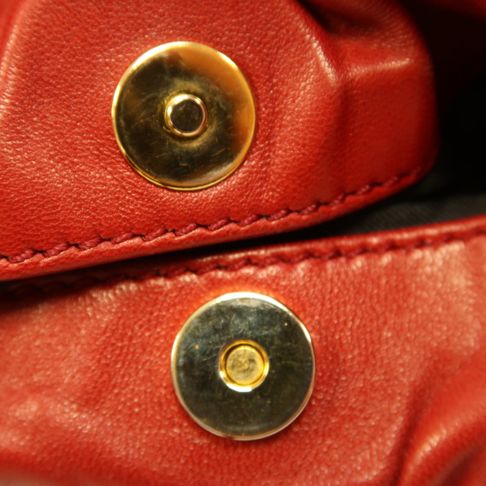LOEWE 羊皮皮革Hand Bag金扣手挽袋紅色
