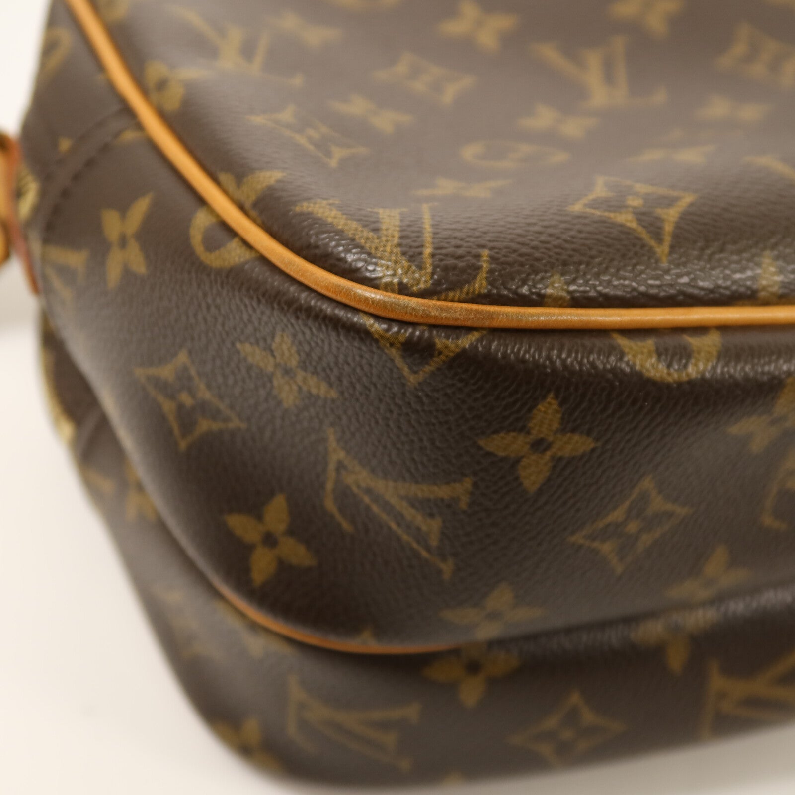 LOUIS VUITTON Monogram Reporter PM金扣肩背袋