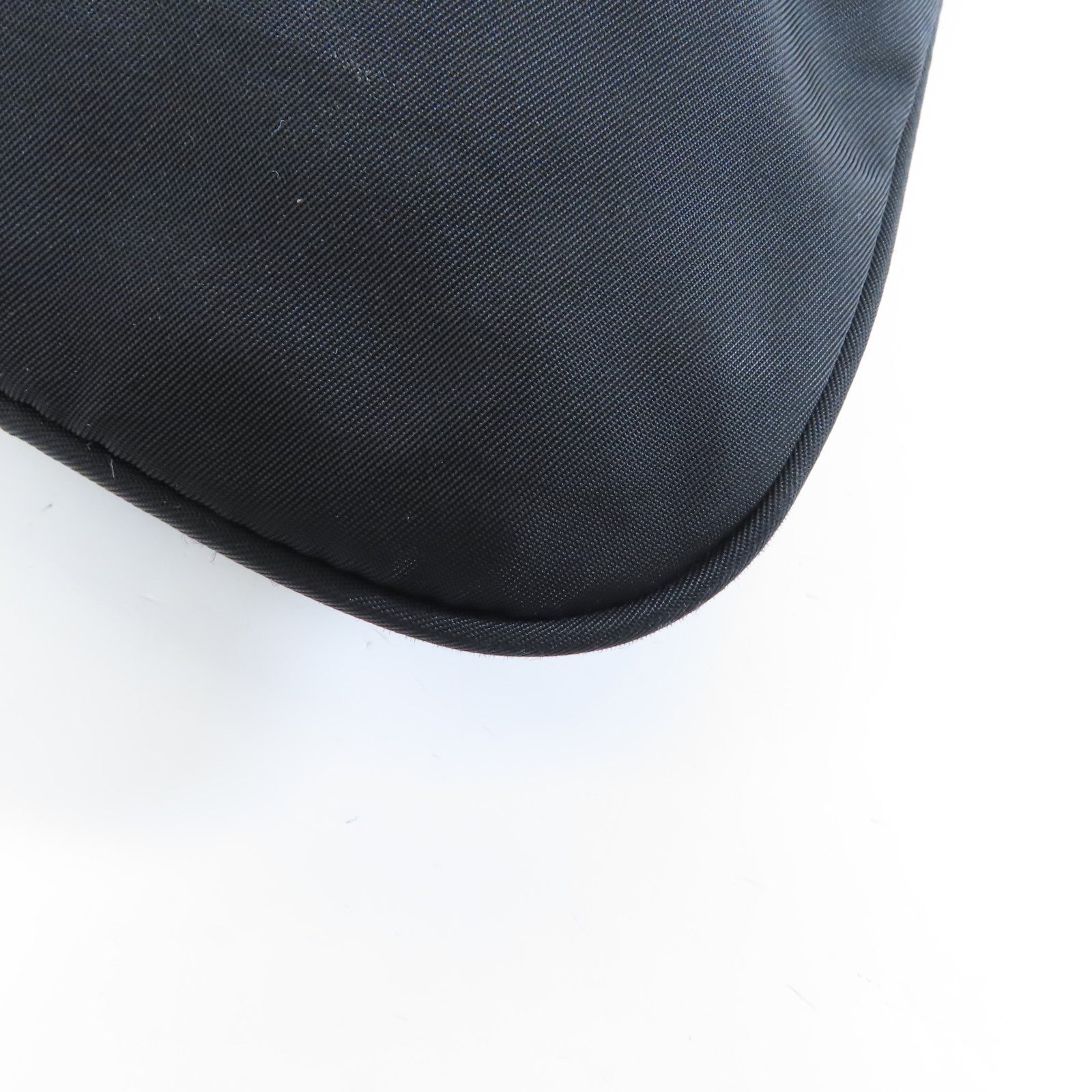PRADA 尼龍Shoulder Bag銀扣肩背袋黑色
