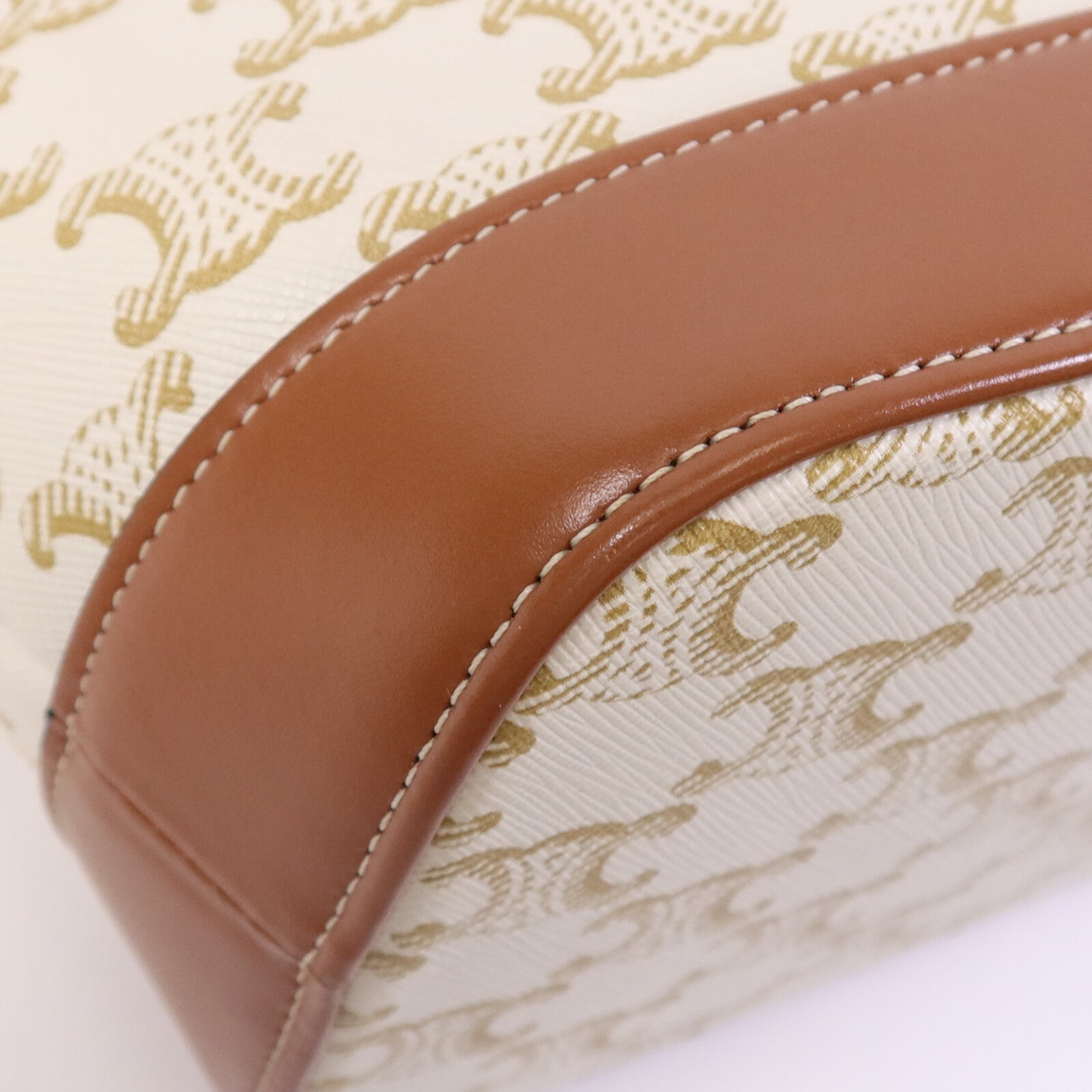 CELINE 塗層帆布Triomphe Bucket金扣肩背袋