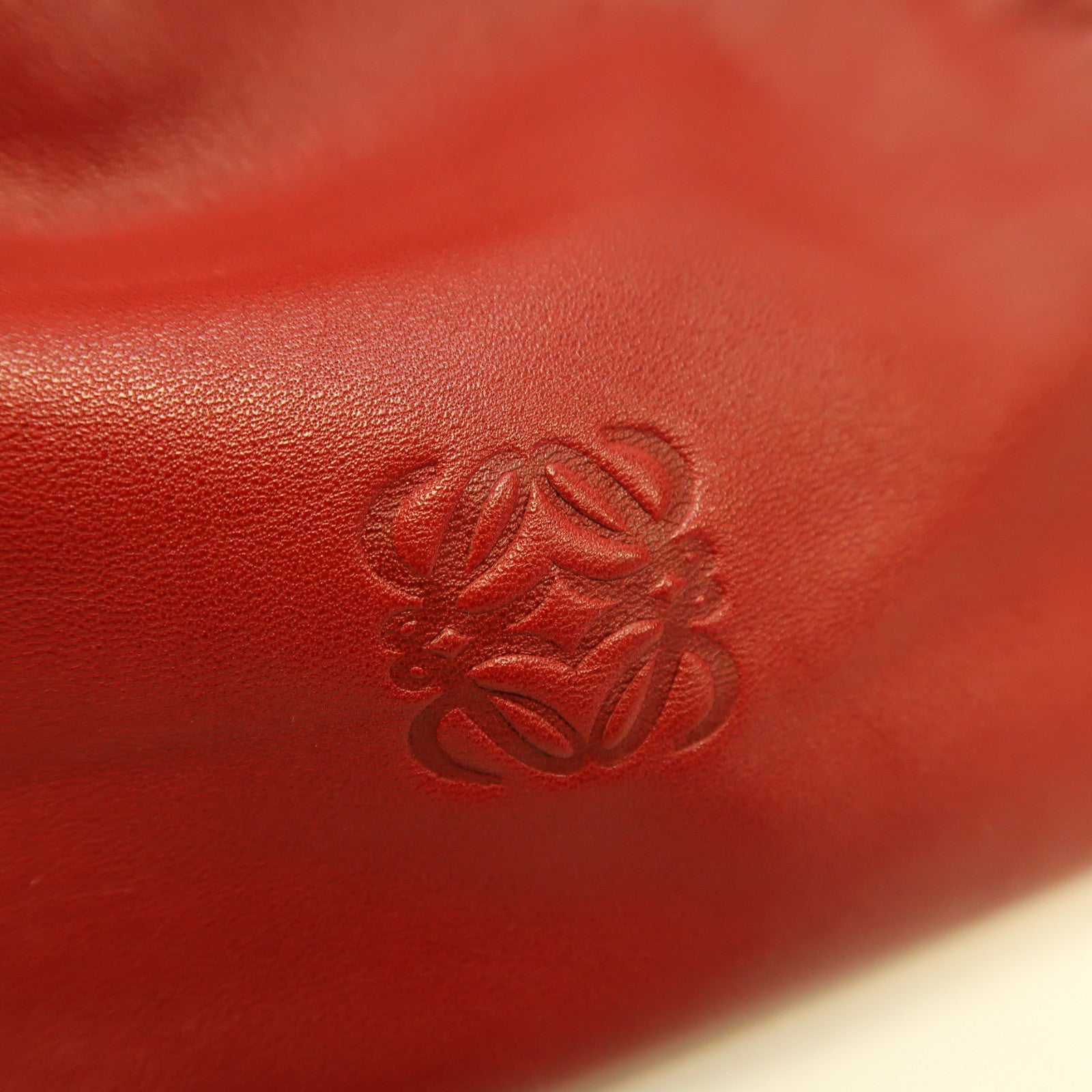 LOEWE 羊皮皮革Hand Bag金扣手挽袋紅色