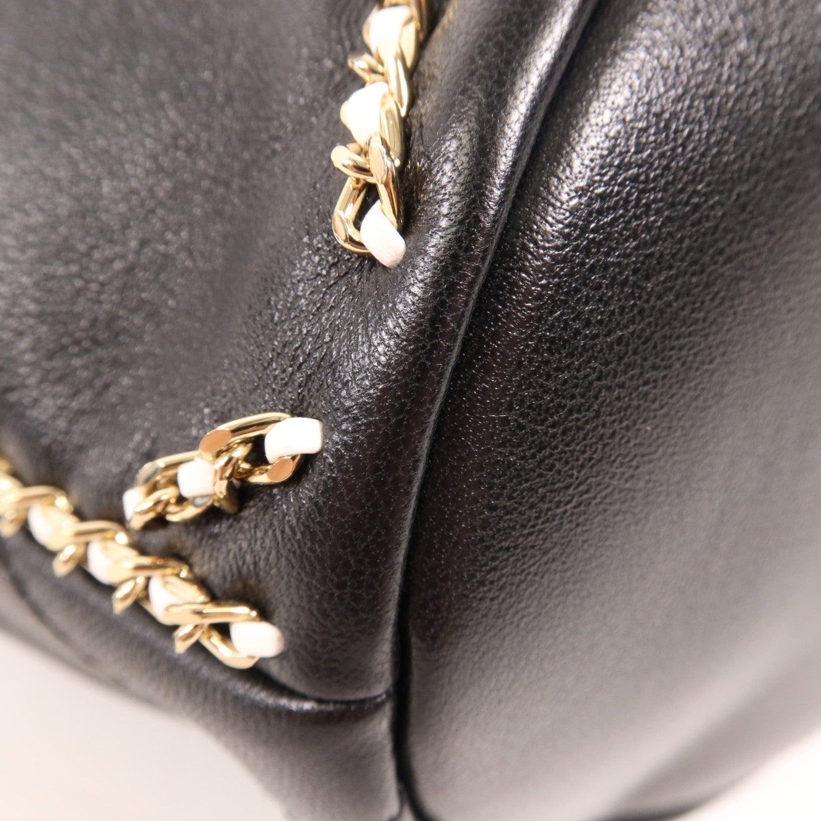 CHANEL 牛皮皮革Chain Shoulder Bag金扣鏈帶肩背袋