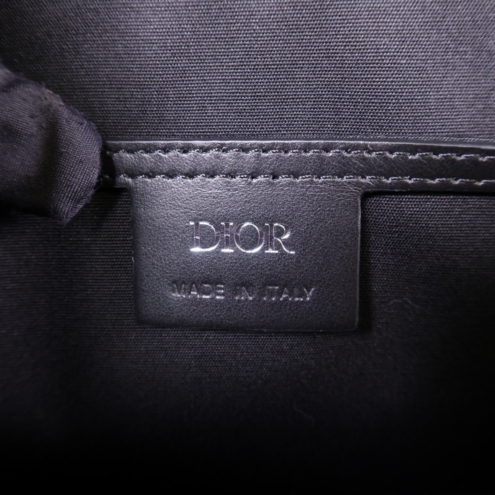 Dior 塗層帆布Hit The Road Shoulder Bag銀扣肩背袋