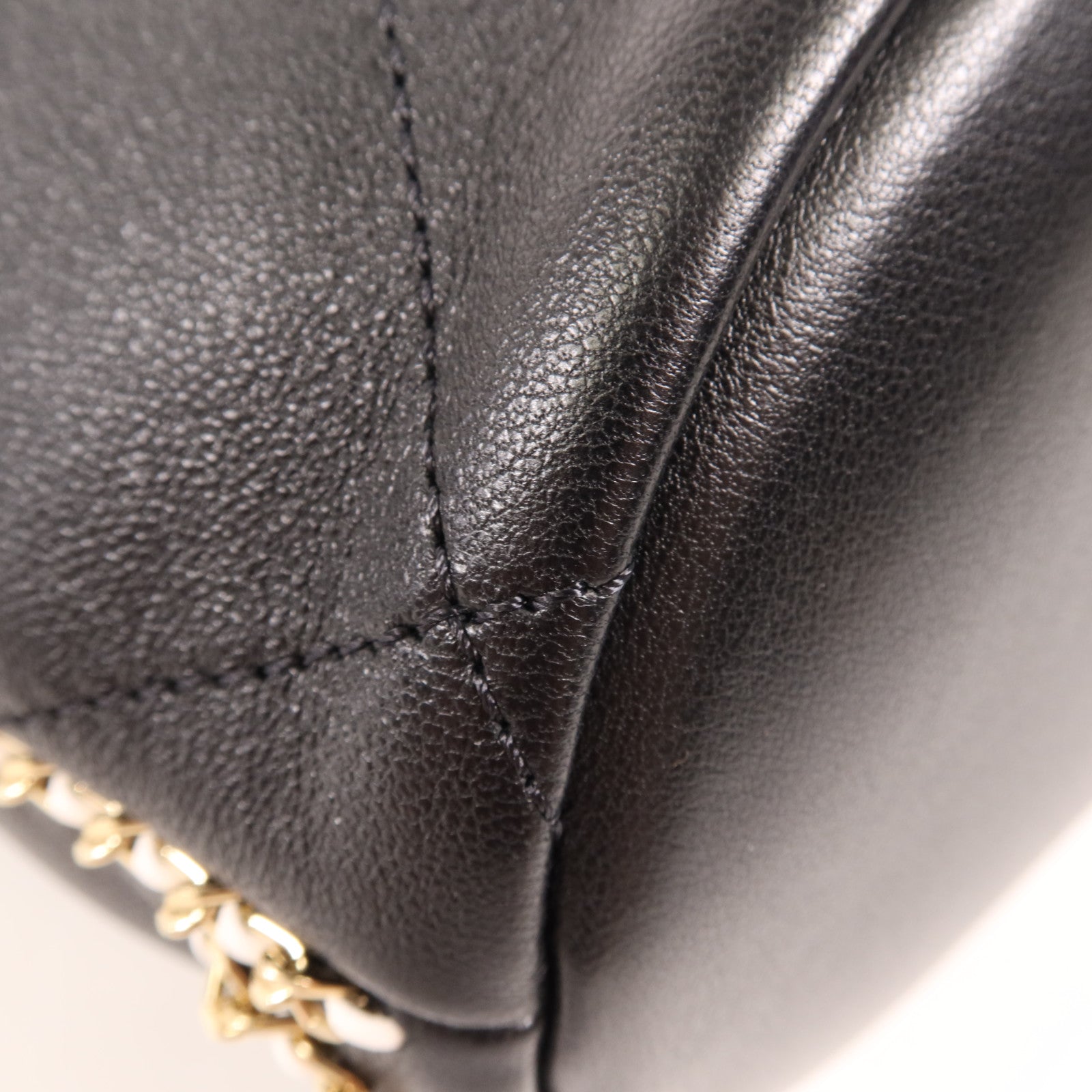 CHANEL 牛皮皮革Chain Shoulder Bag金扣鏈帶肩背袋