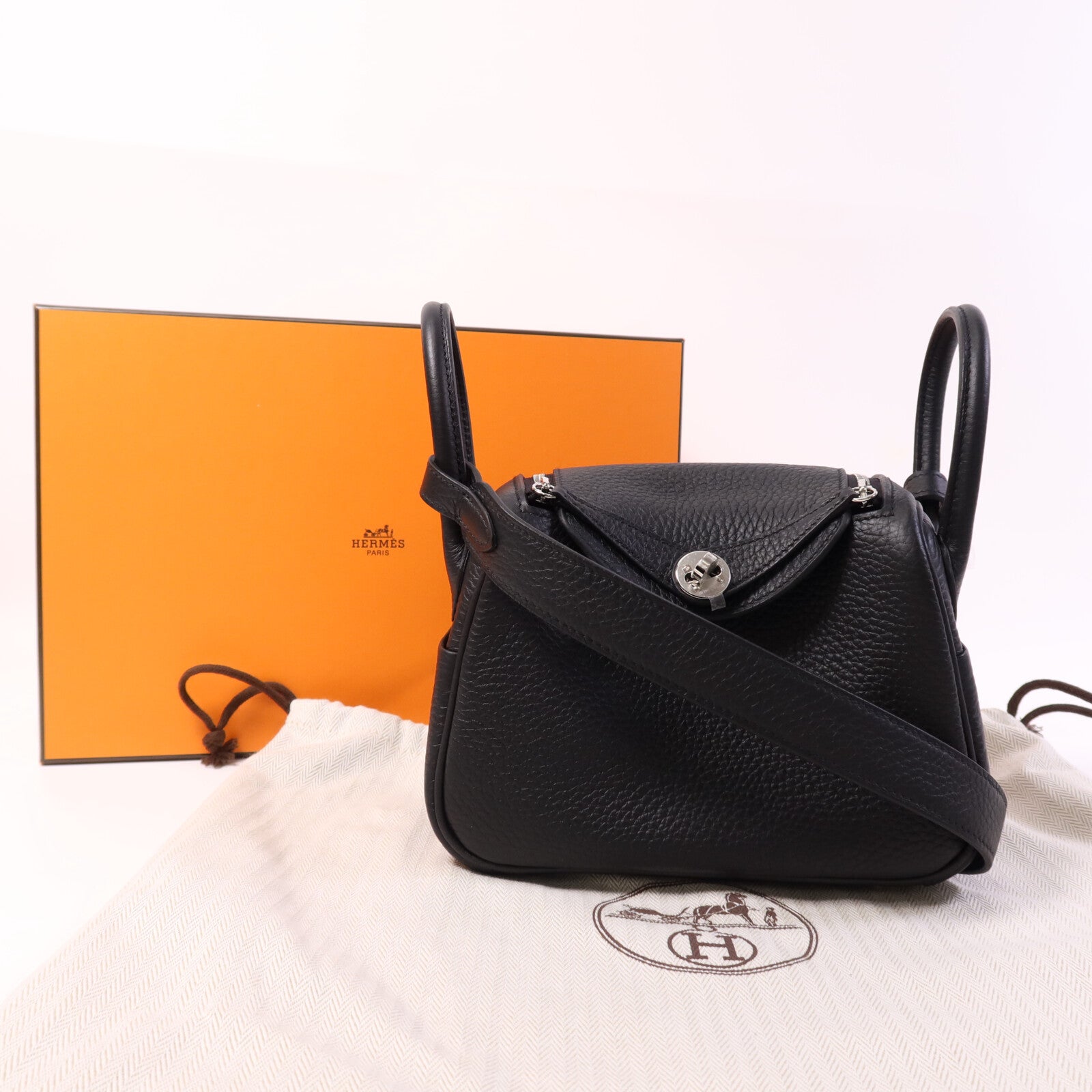 HERMES Clemence皮革Mini Lindy金扣手挽肩背兩用袋Noir
