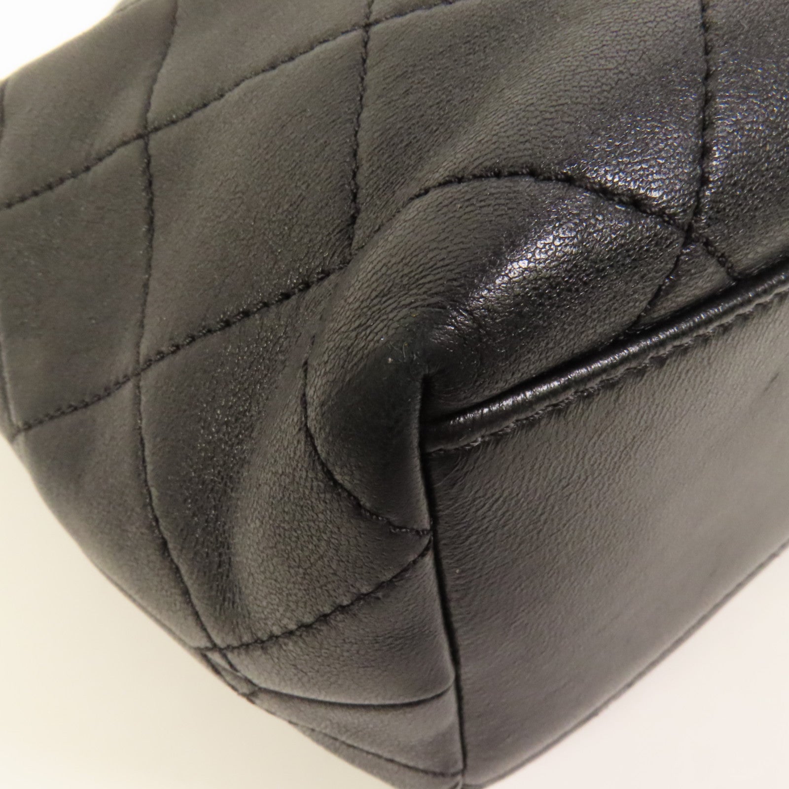 CHANEL 牛皮皮革Chain Shoulder金扣鏈帶肩背袋