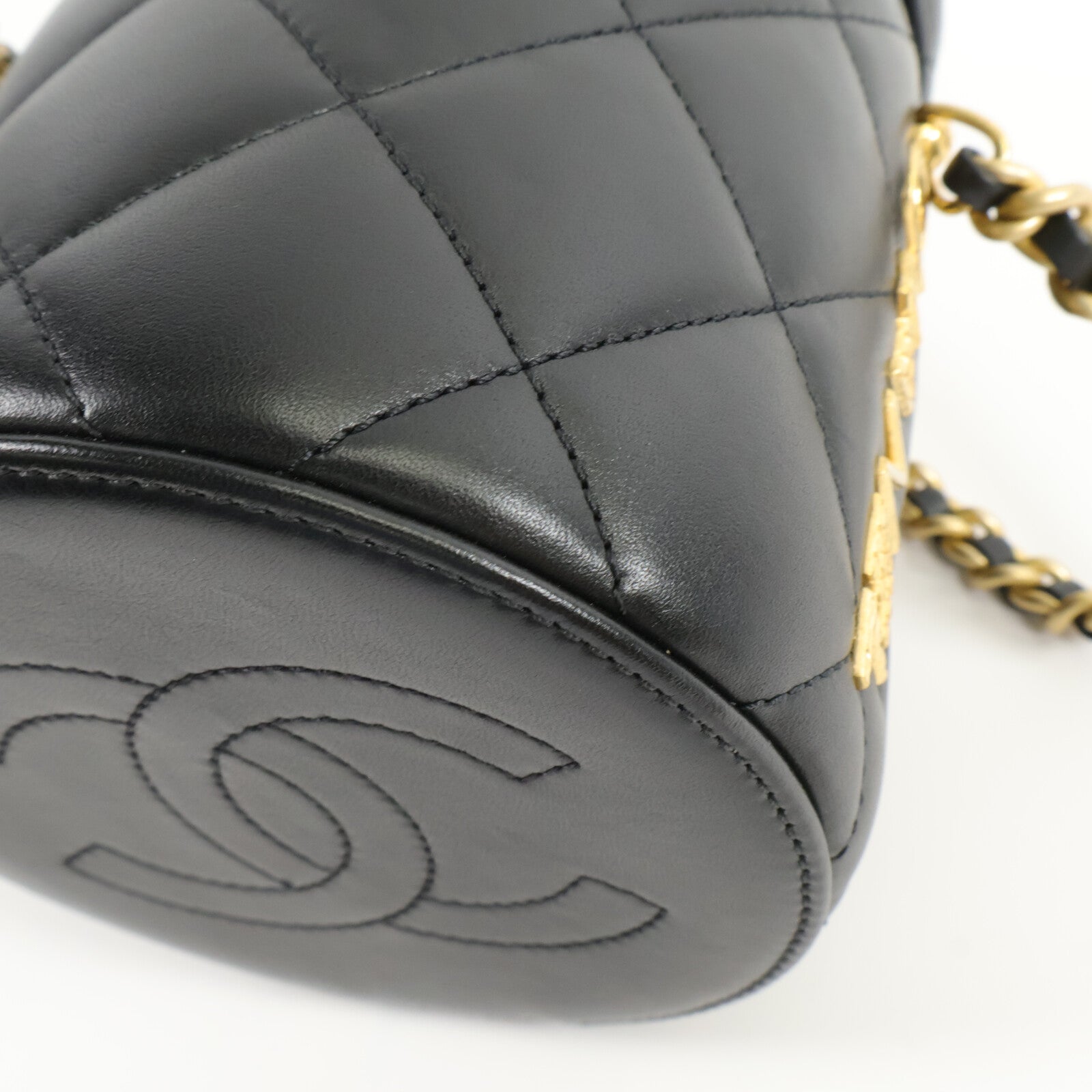 CHANEL 羊皮皮革Vanity Case鏈帶肩背袋
