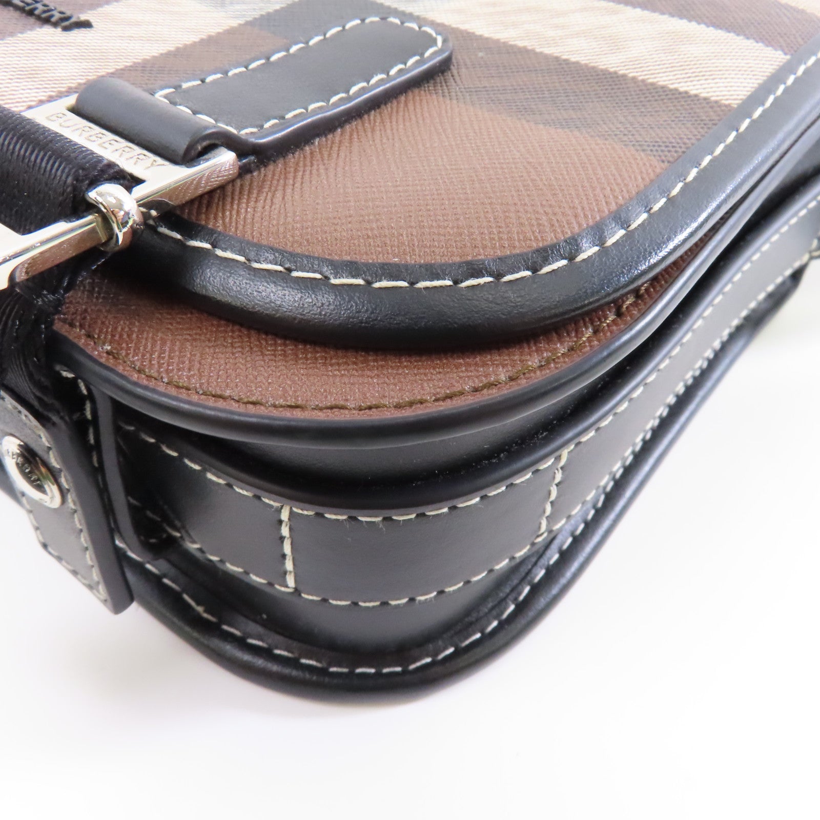 BURBERRY 帆布/皮革Shoulder Bag銀扣肩背袋啡色/黑色