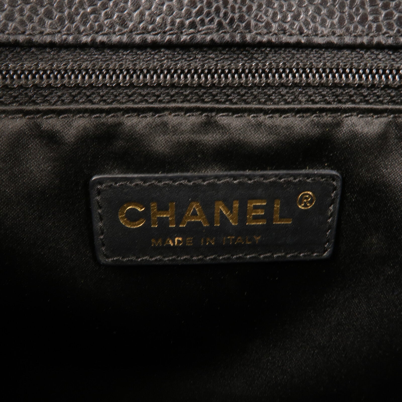 CHANEL 牛皮皮革GST Grand Shopping Tote Bag鏈帶肩背袋