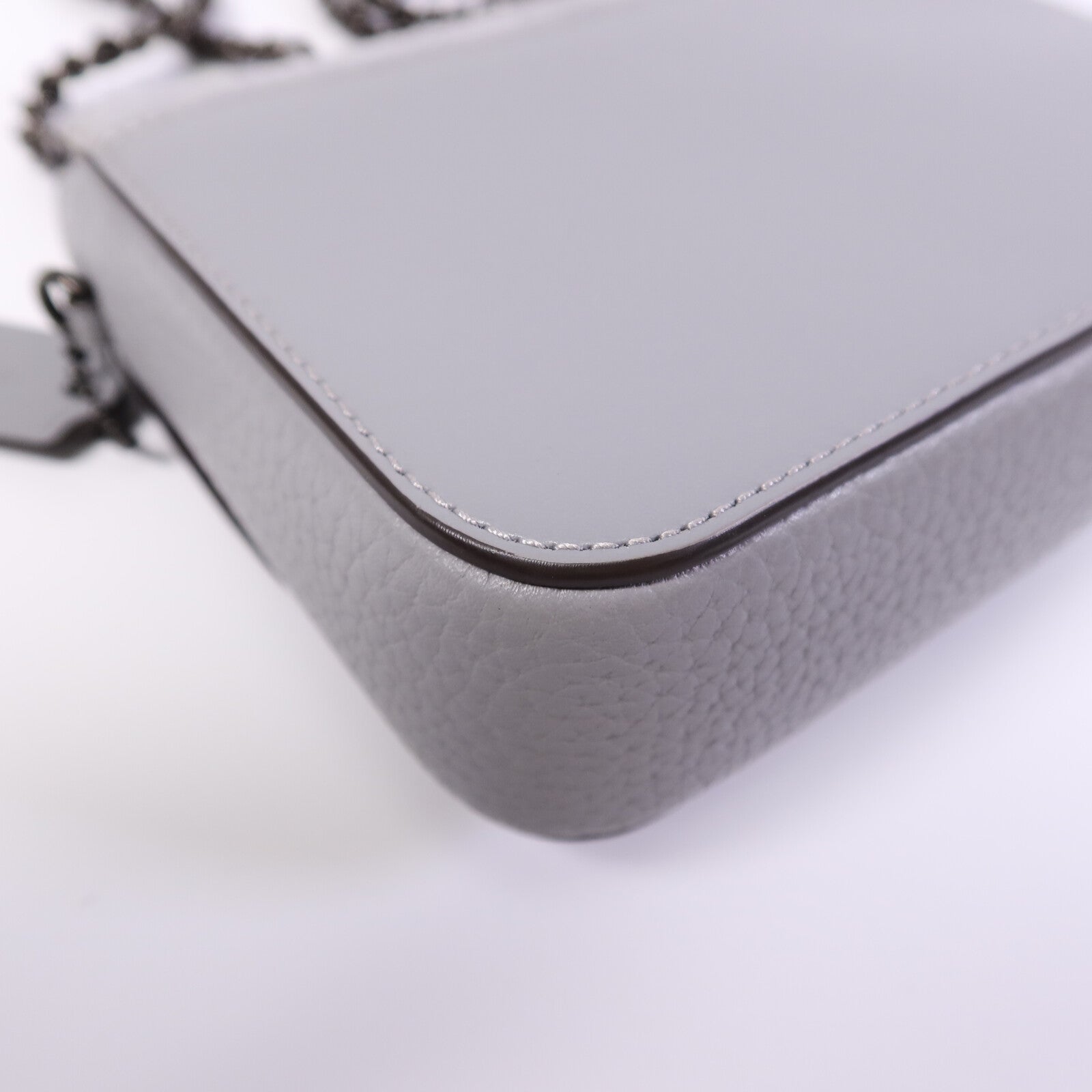 COACH 麂皮皮革Chain Shoulder Bag鏈帶肩背袋