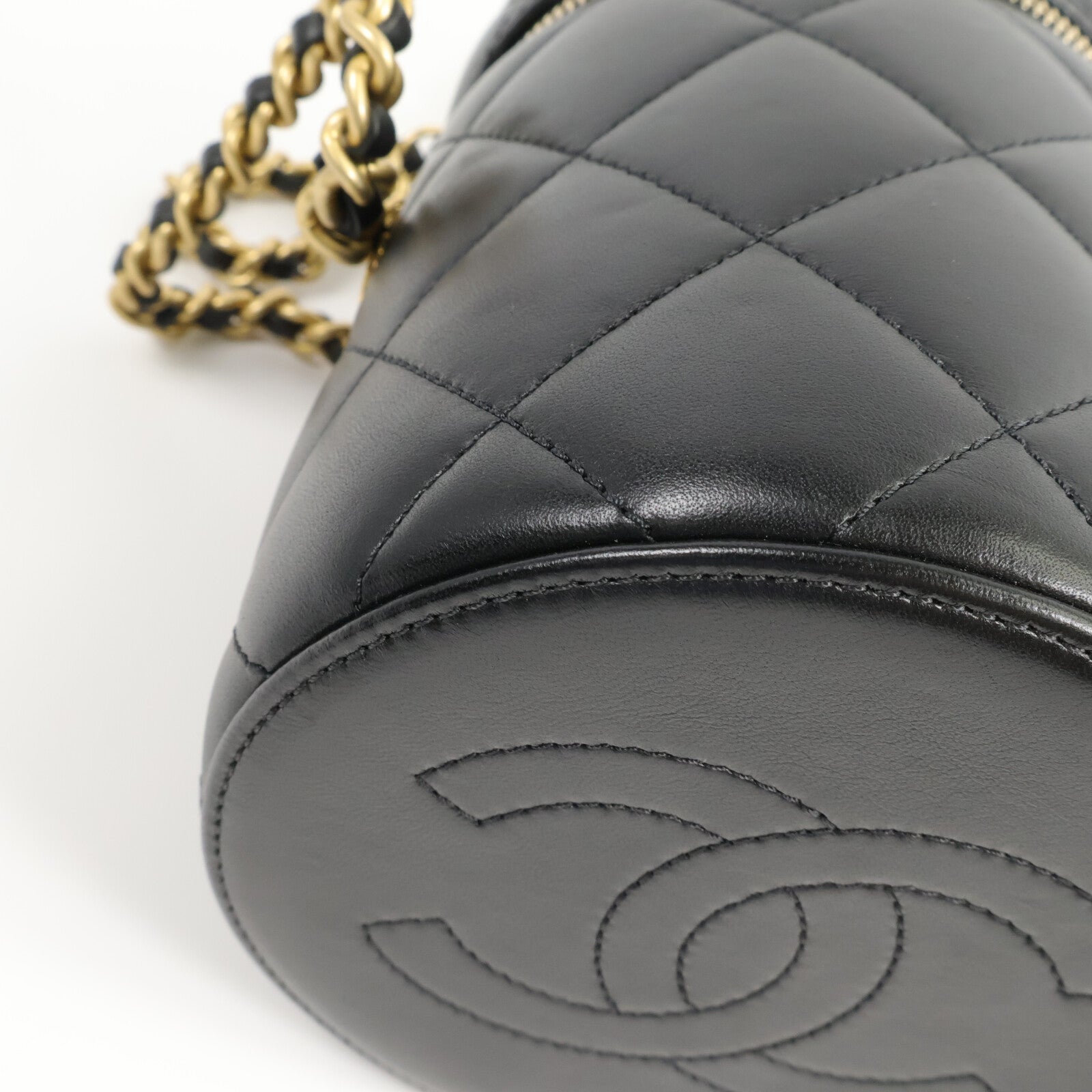 CHANEL 羊皮皮革Vanity Case鏈帶肩背袋
