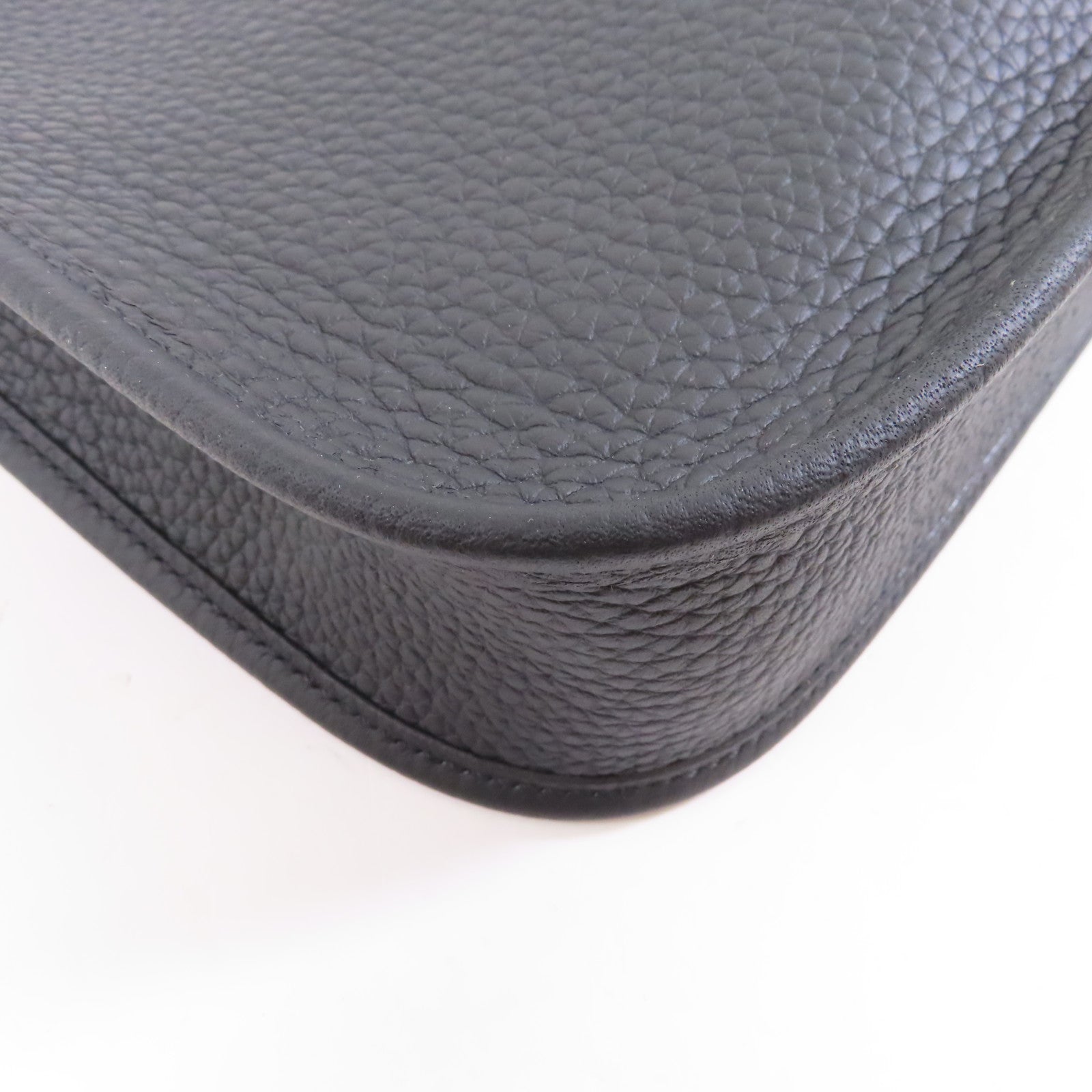 HERMES Clemence皮革Evelyne TPM金扣肩背袋Noir/黑色