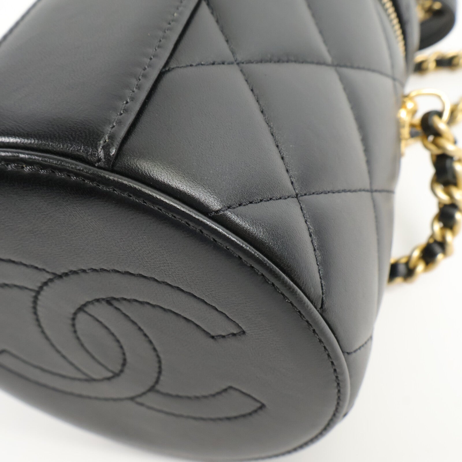CHANEL 羊皮皮革Vanity Case鏈帶肩背袋