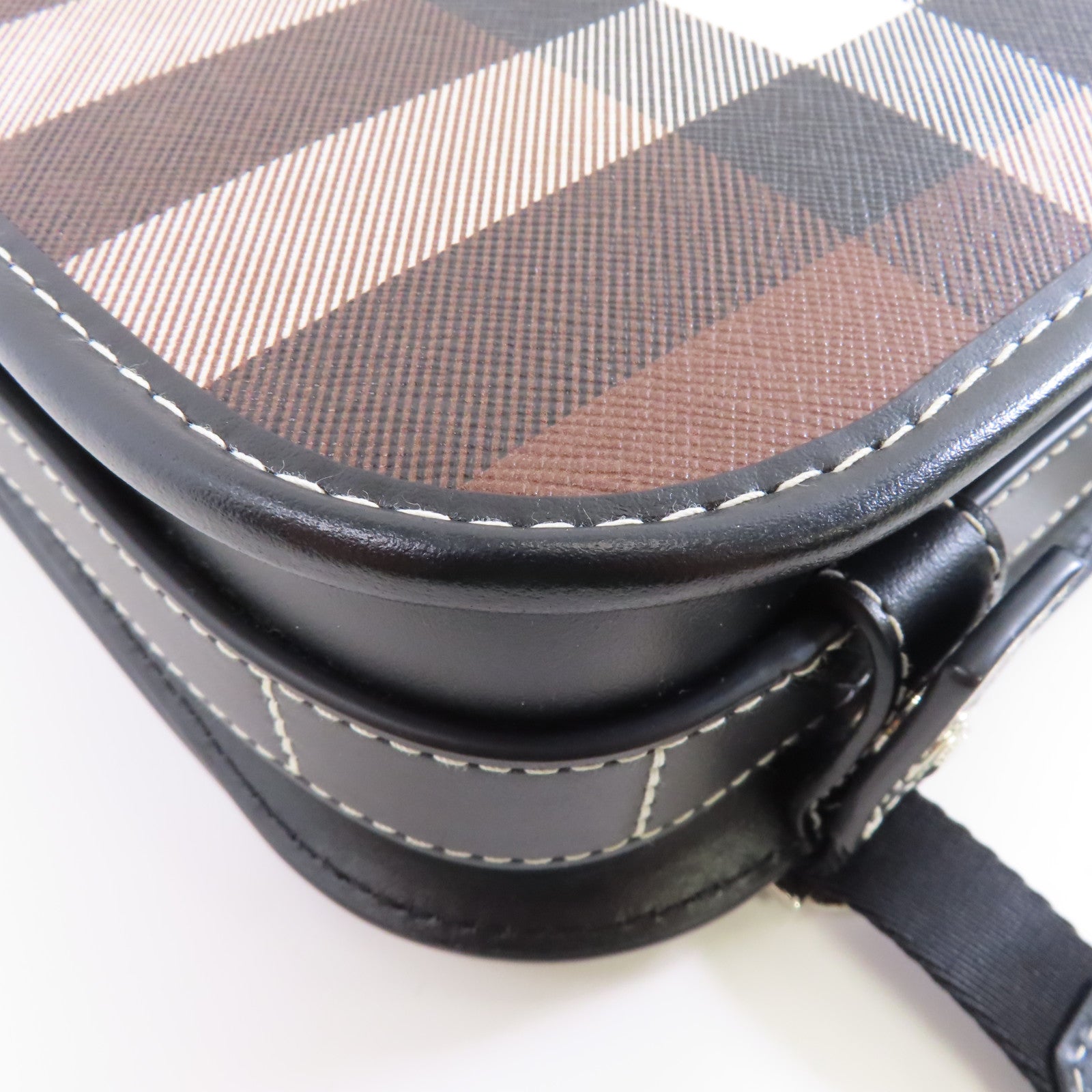 BURBERRY 帆布/皮革Shoulder Bag銀扣肩背袋啡色/黑色