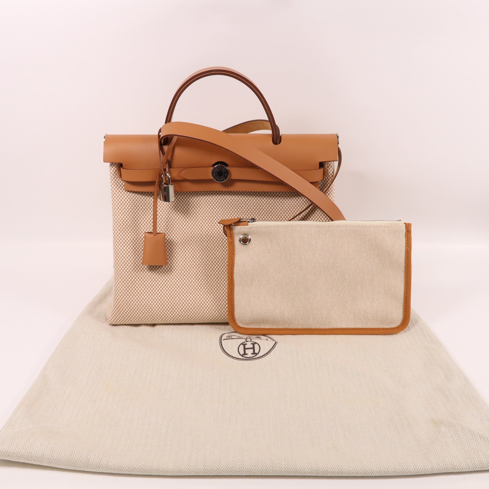 HERMES 帆布Herbag PM銀扣手挽肩背兩用袋米色/焦糖色