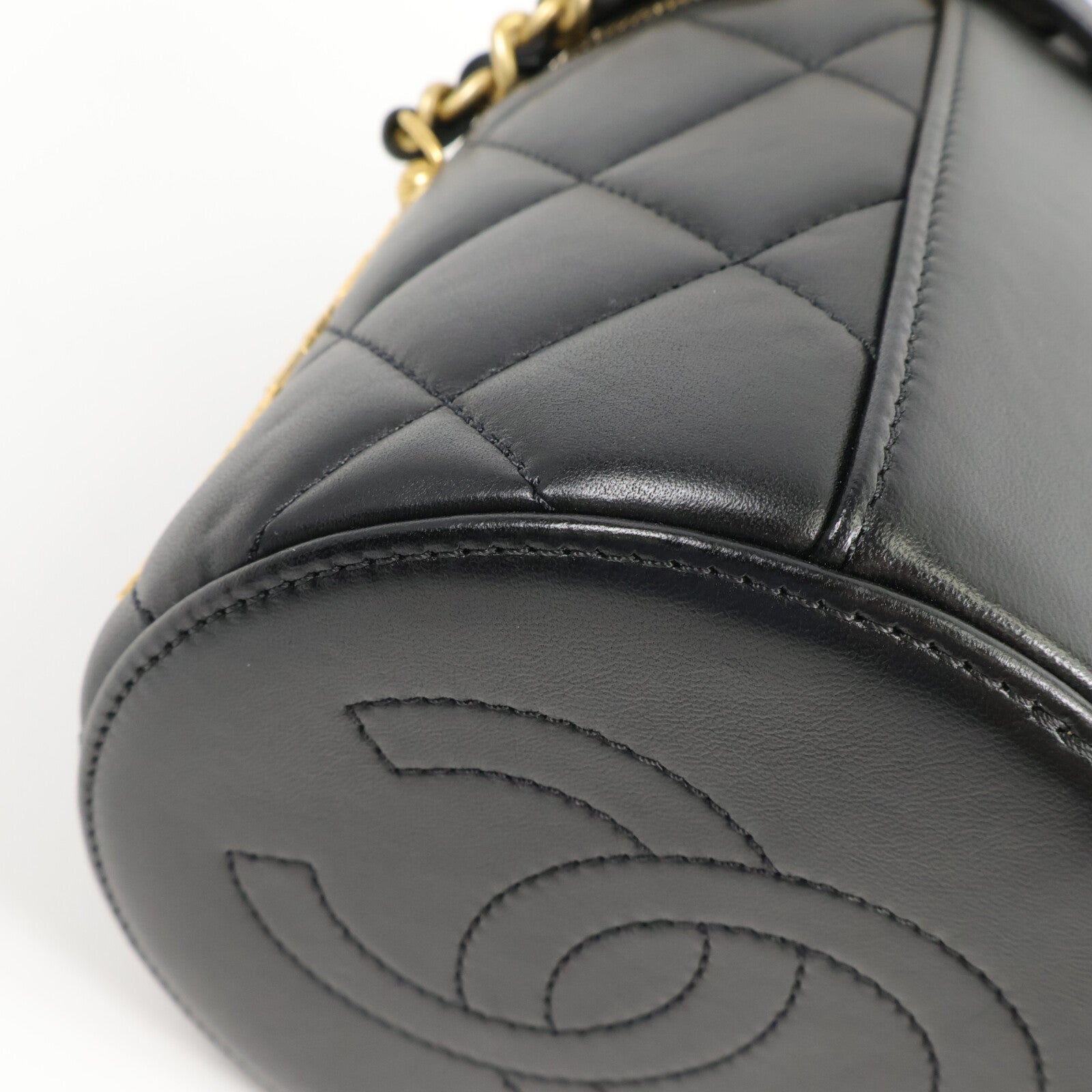 CHANEL 羊皮皮革Vanity Case鏈帶肩背袋