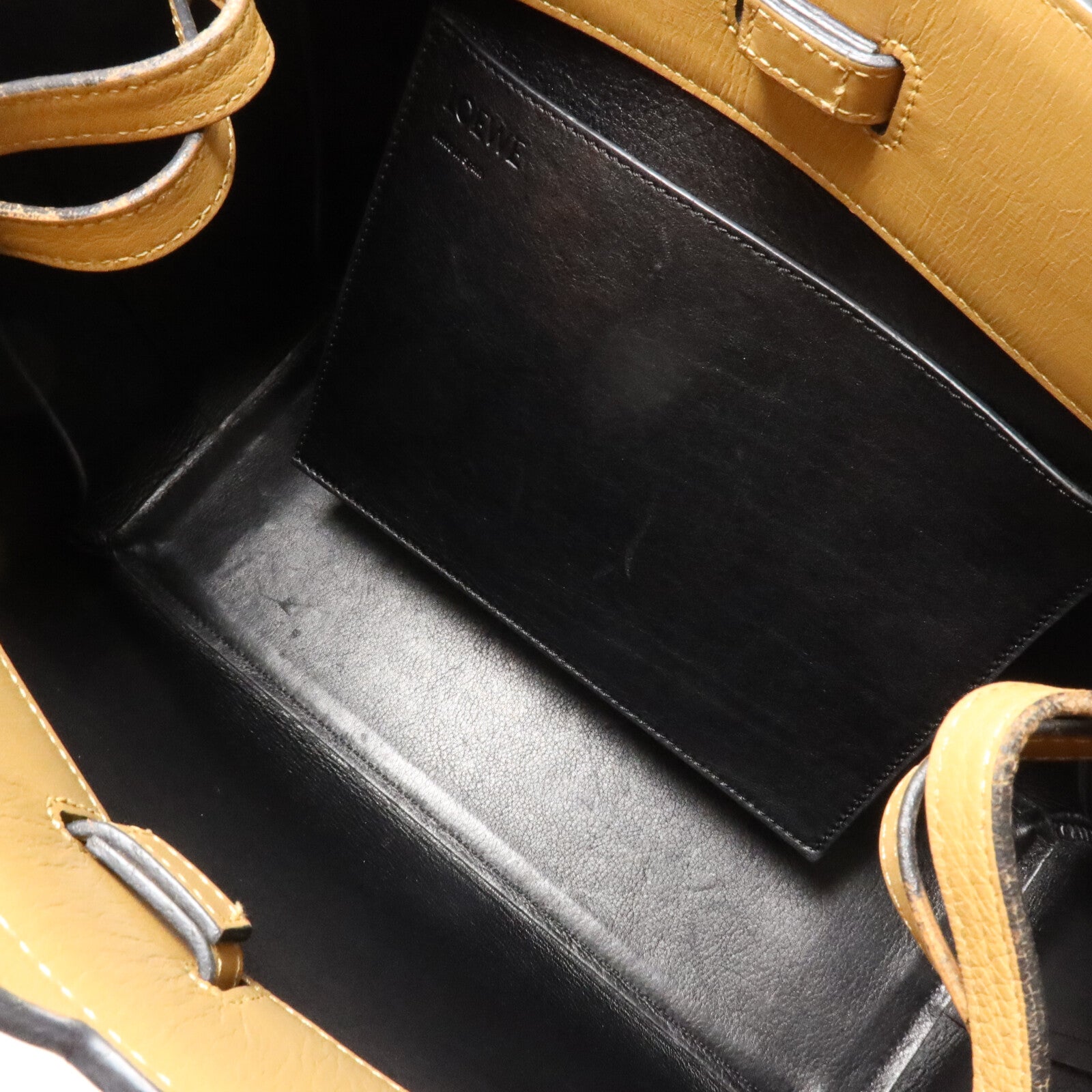 LOEWE 牛皮皮革Lazo Bag肩背袋