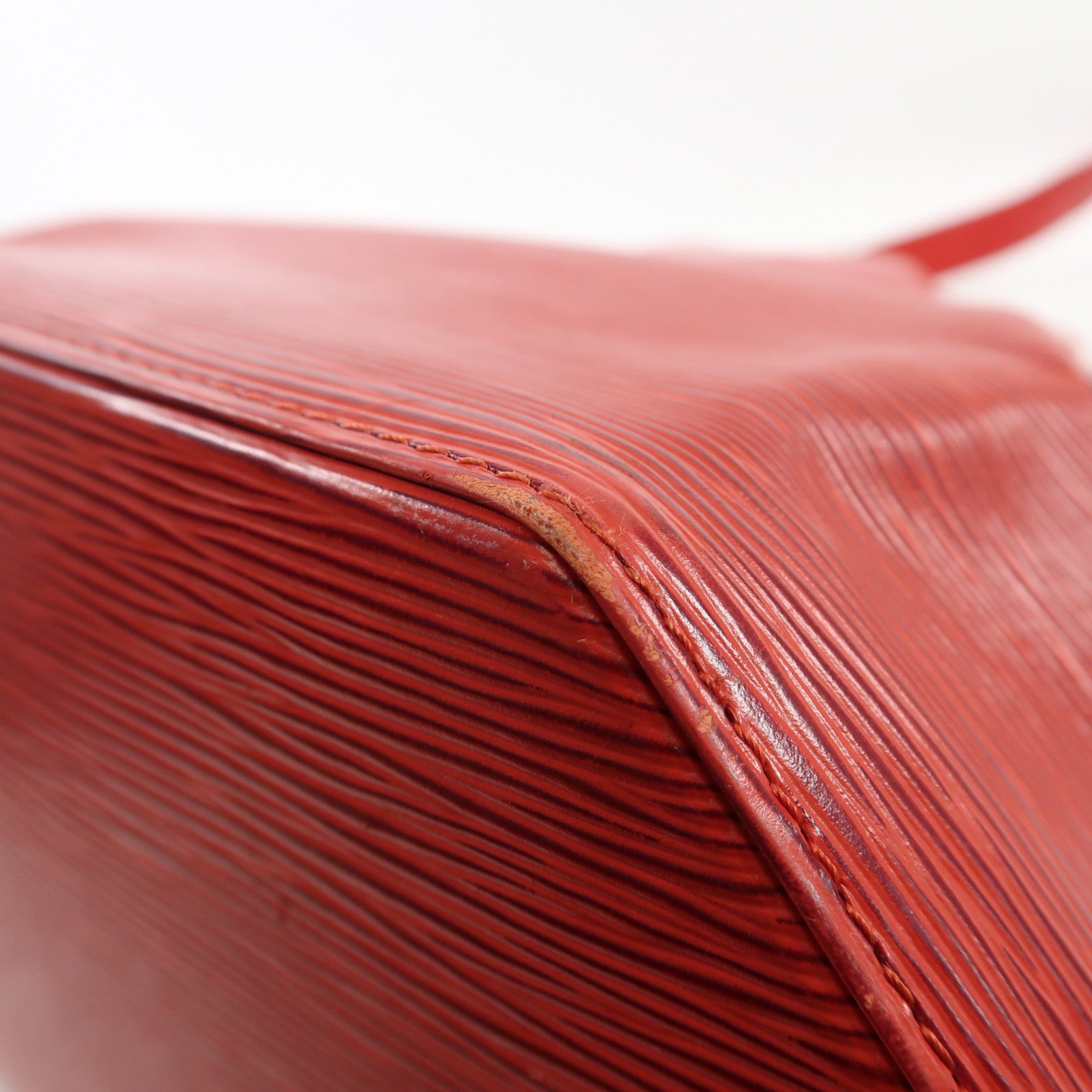 LOUIS VUITTON Epi Sac de Paul金扣肩背袋