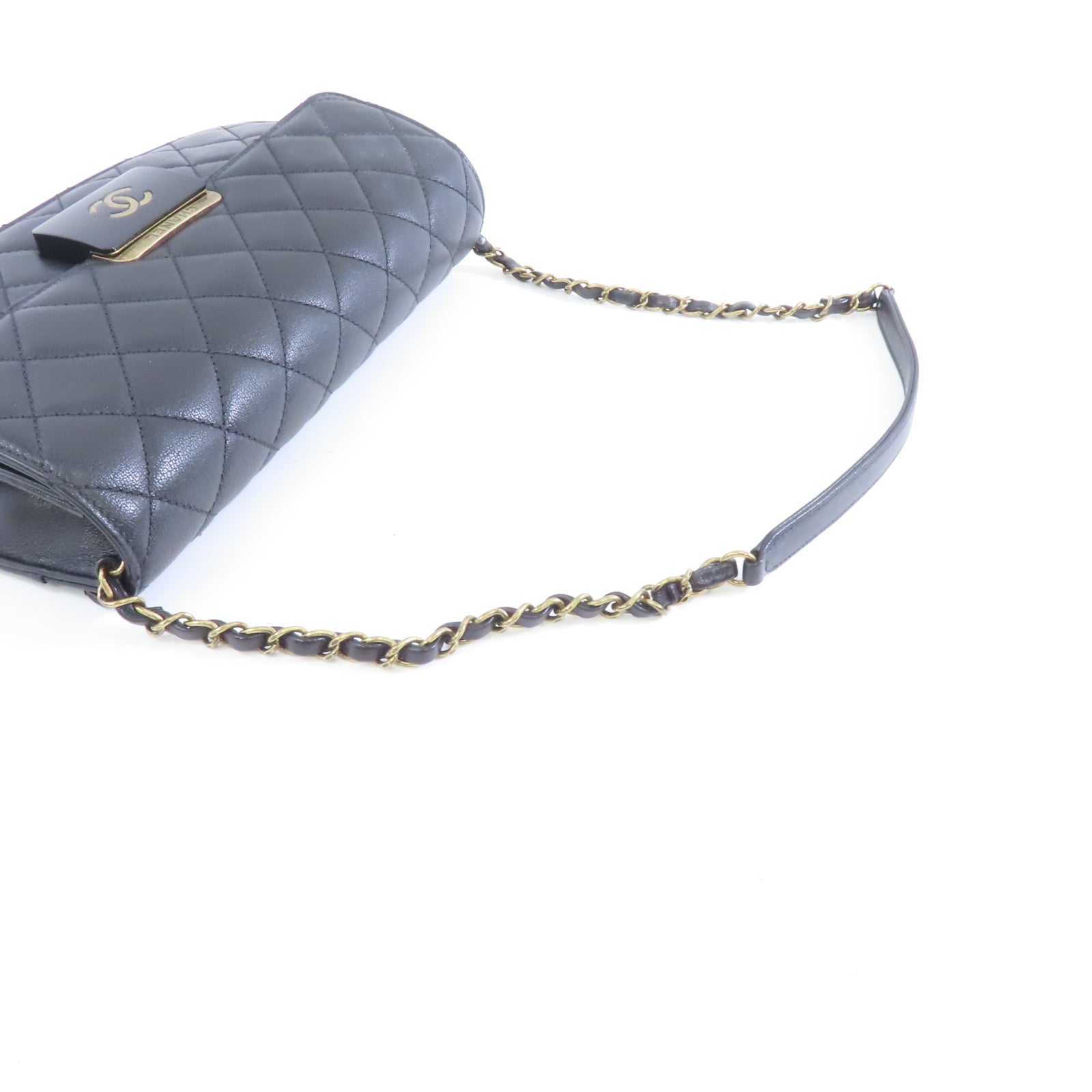 CHANEL 菱格牛皮皮革Chain Shoulder金扣鏈帶肩背袋黑色