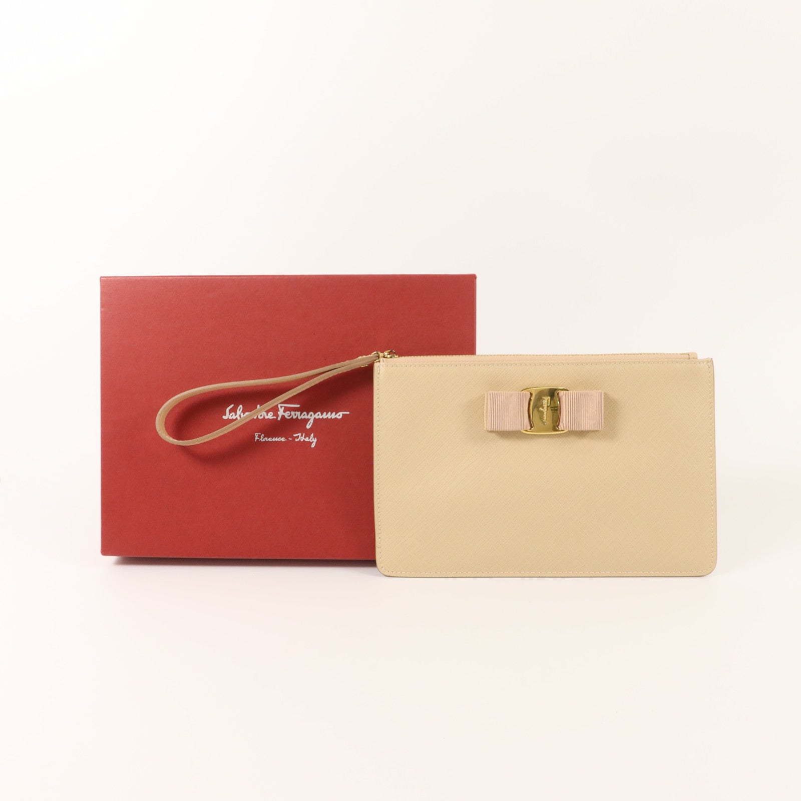 Salvatore Ferragamo 牛皮皮革Vara Bow Pouch小袋