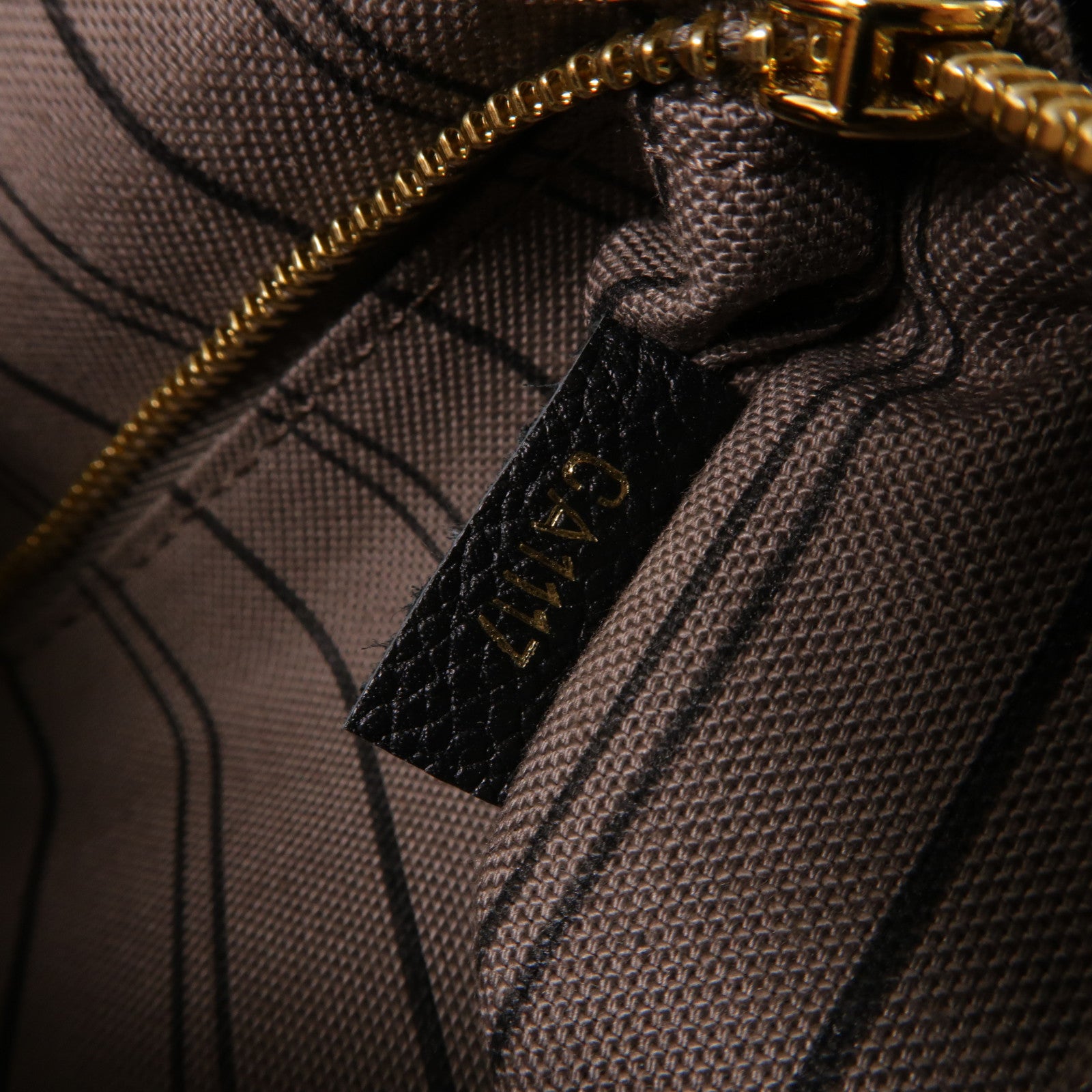 LOUIS VUITTON Monogram Empreinte Sorbonne金扣背包