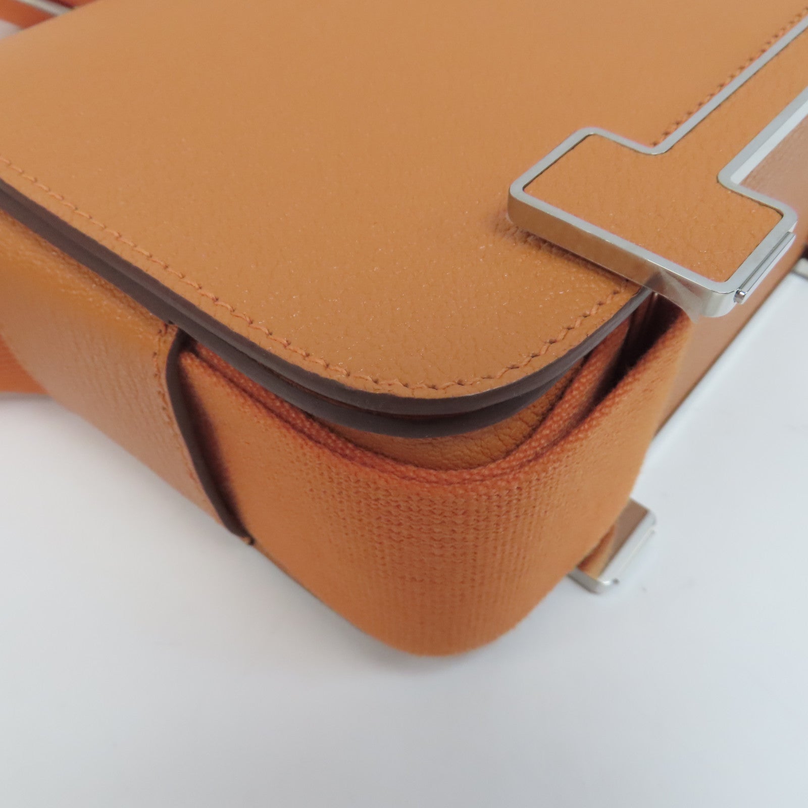 HERMES Chevre皮革Geta銀扣肩背袋橙色