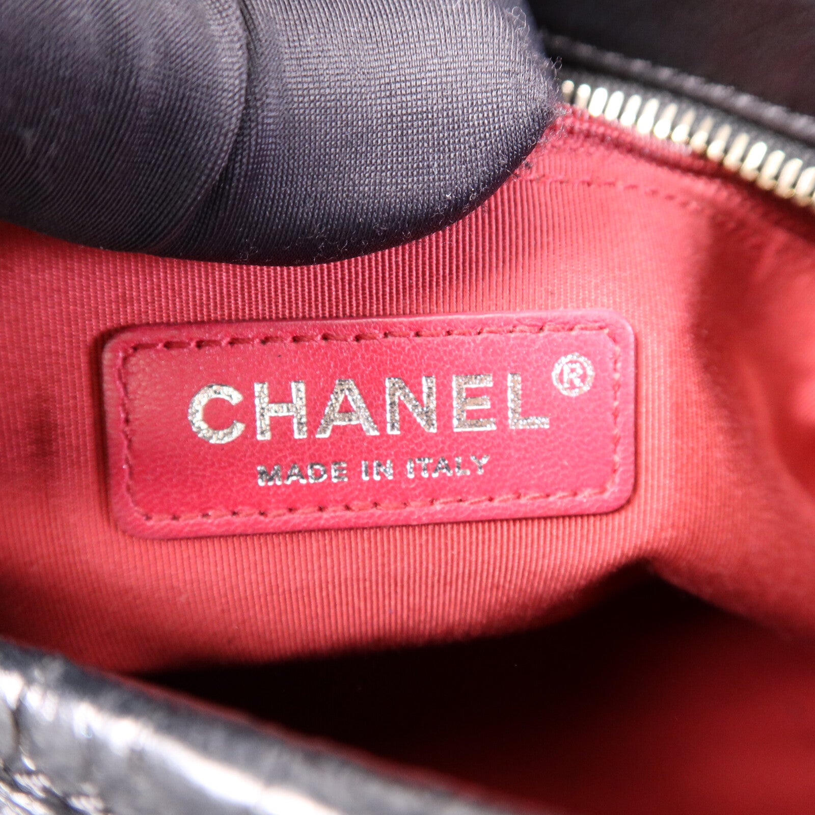 CHANEL 牛皮皮革Gabrielle Medium鏈帶肩背袋