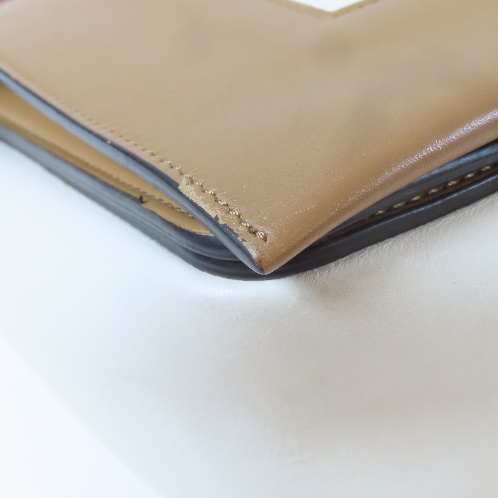 CELINE 牛皮皮革Frame Bag金扣肩背袋啡色/白色