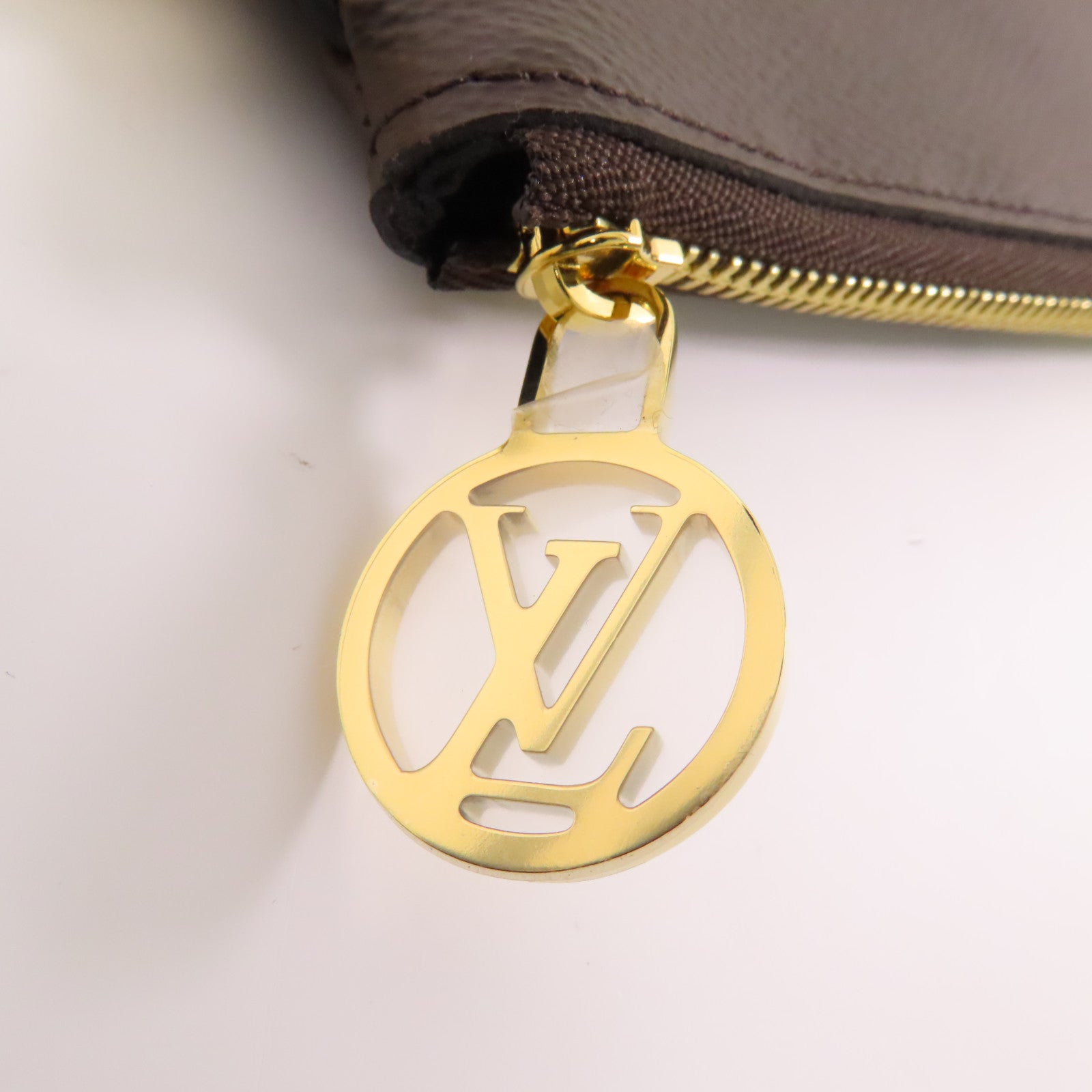 LOUIS VUITTON 【激減優惠】Monogram Giant/Monogram Reverse/Monogram Trio Pouch金扣手拿包