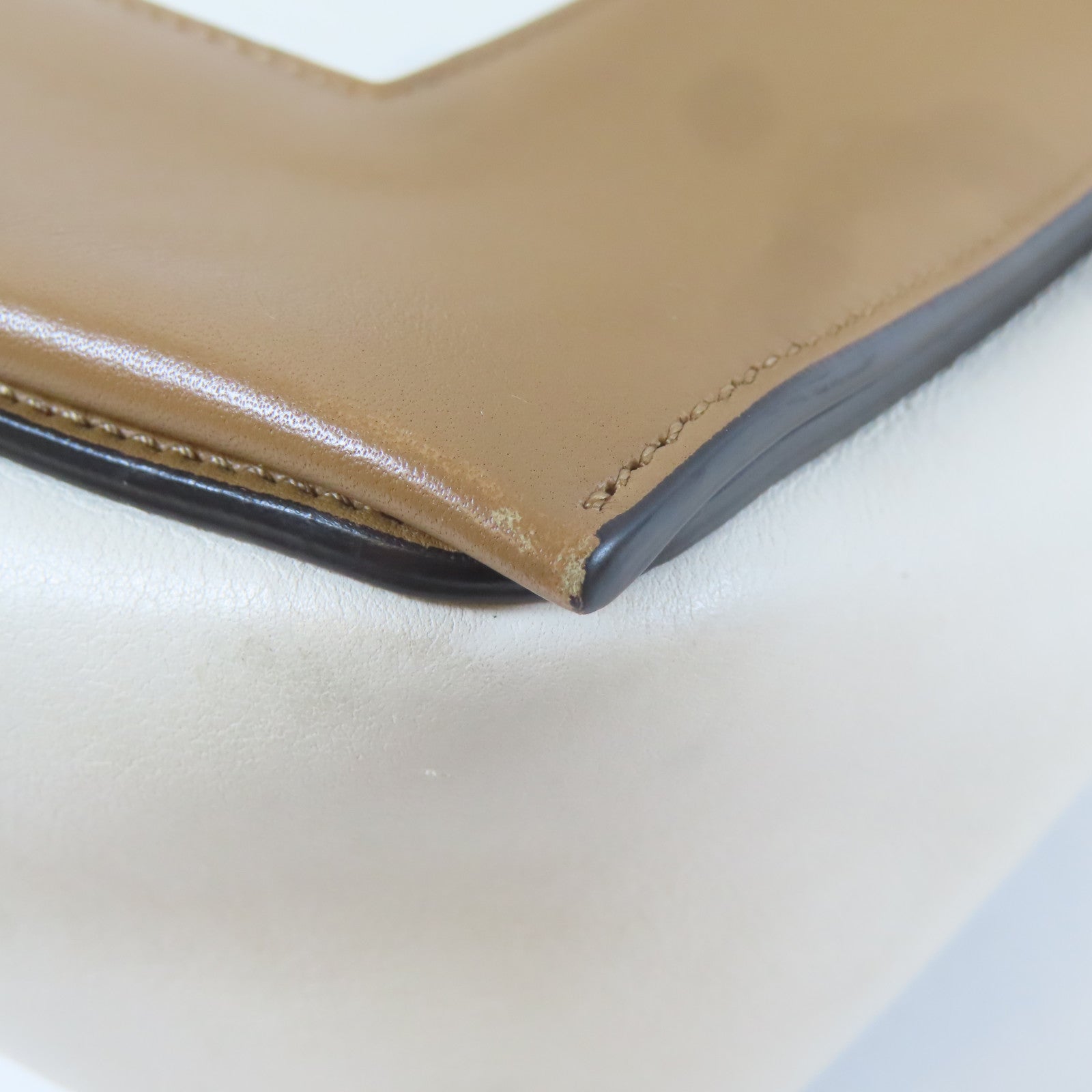 CELINE 牛皮皮革Frame Bag金扣肩背袋啡色/白色
