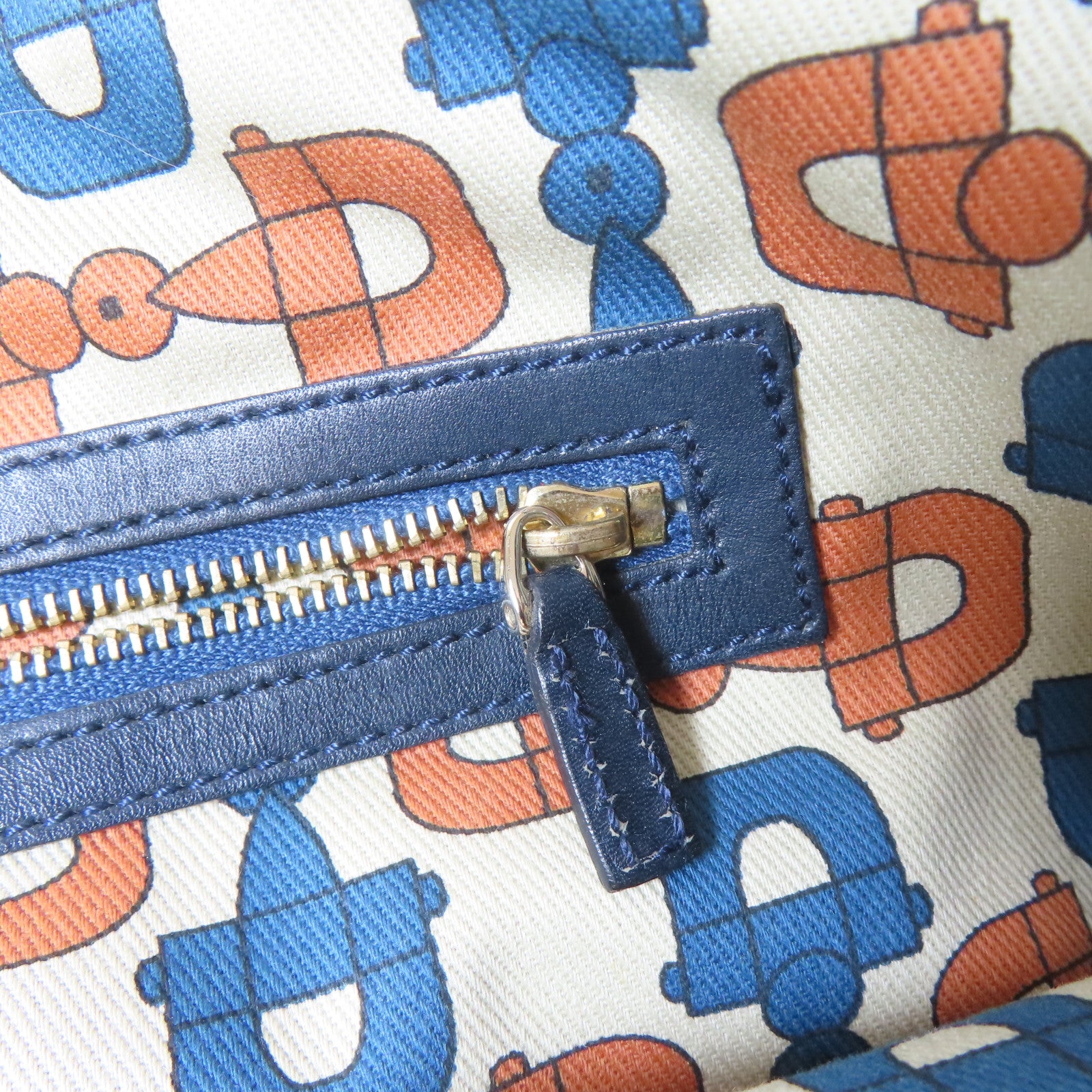 GUCCI 牛皮皮革Shoulder Bag金扣肩背袋深藍色
