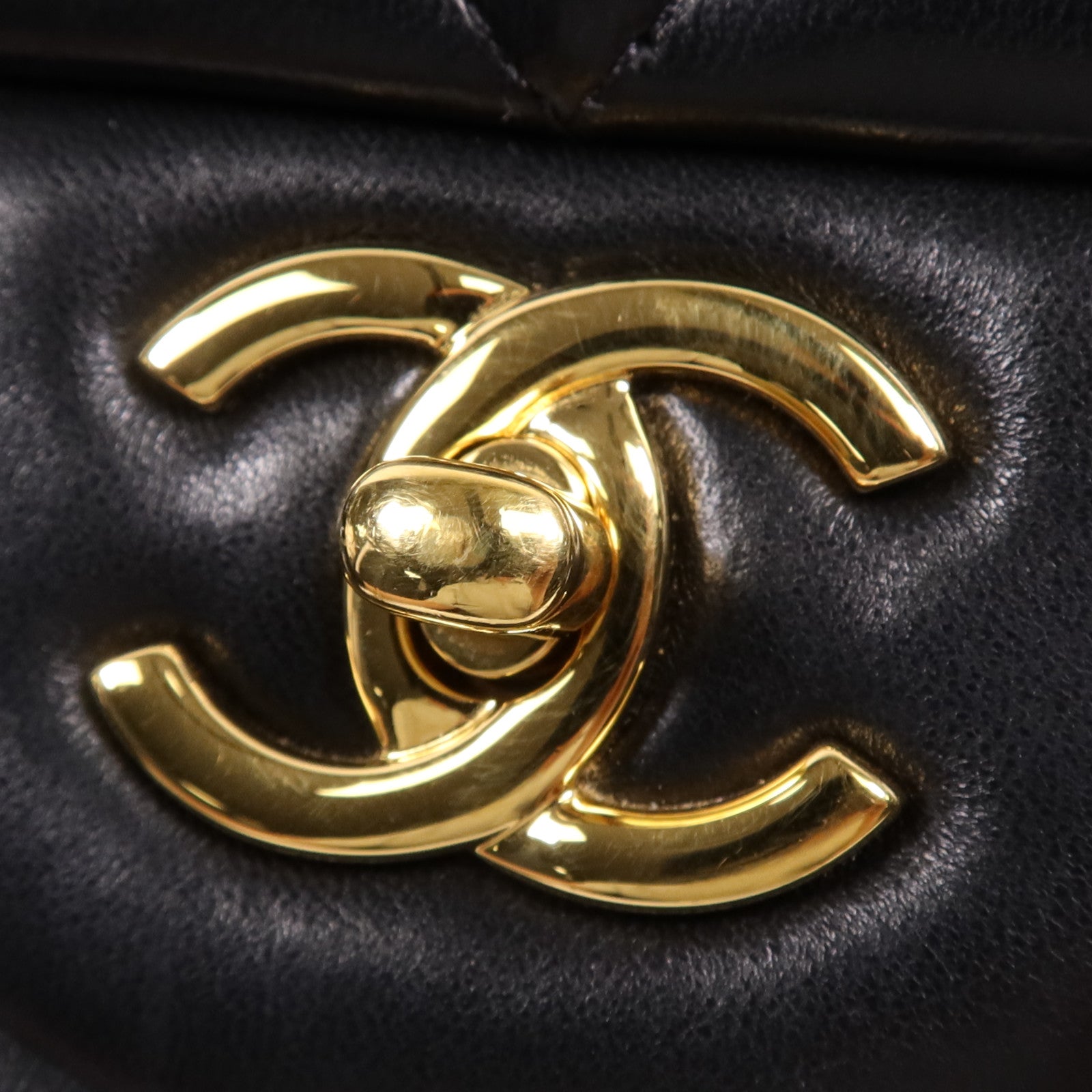 CHANEL Large Classic鏈帶肩背袋