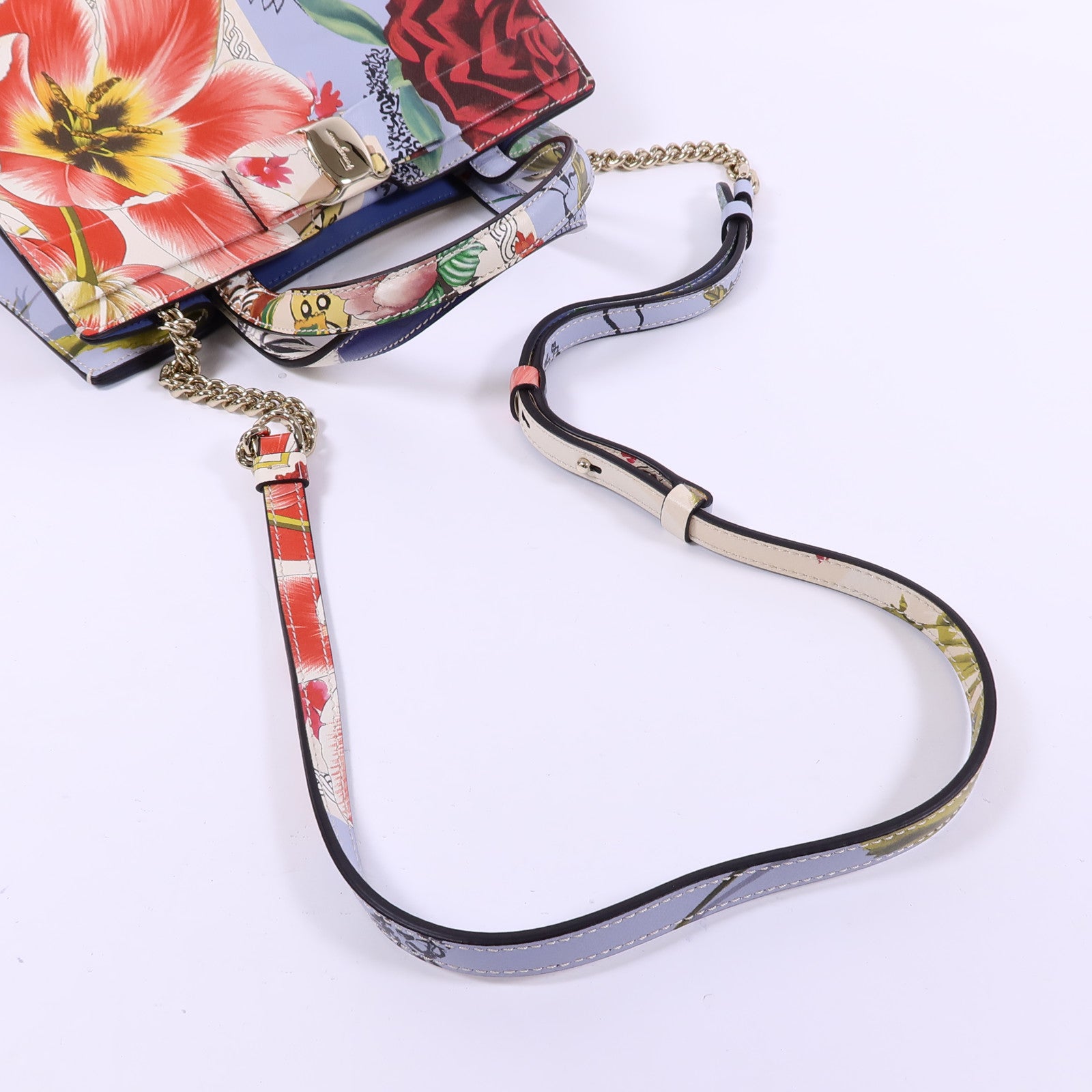 Salvatore Ferragamo 牛皮皮革Vara Bow金扣手挽肩背兩用袋