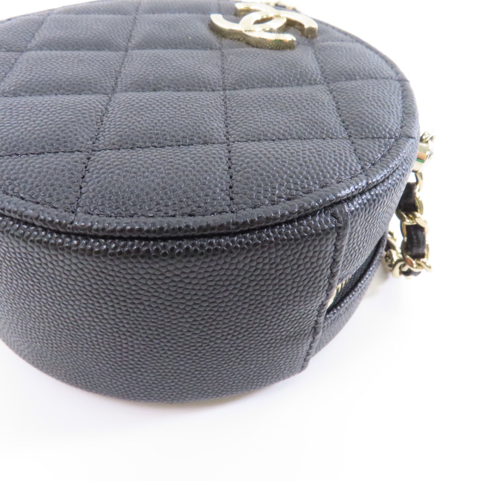 CHANEL 菱格Caviar皮革Chain Shoulder金扣鏈帶肩背袋黑色